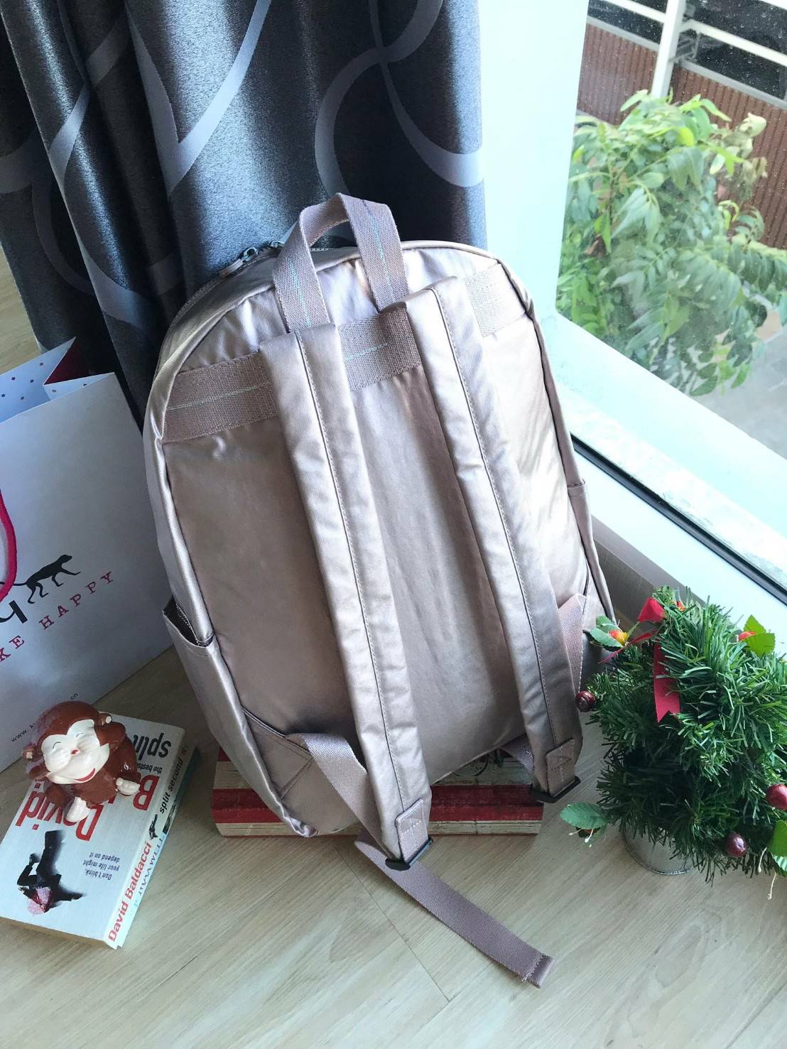 KIPLING LARGE BACKPACK WITH DOUBLE ZIPSกระเป๋าเป้จากคอลเลคชั่น Mayday วัสดุ Nylon & Polyester 100% น้ำหนักเบา ใส่ของได้เยอะแบบไร้กังวล เปิดปิดด้วยซิปคู่ ด้านหน้ามี2ช่องซิปใส่ของจุกจิกที่ต้องหยิบใช้บ่อย ใบใหญ่กับราคาเบาๆเลยคร้า!!