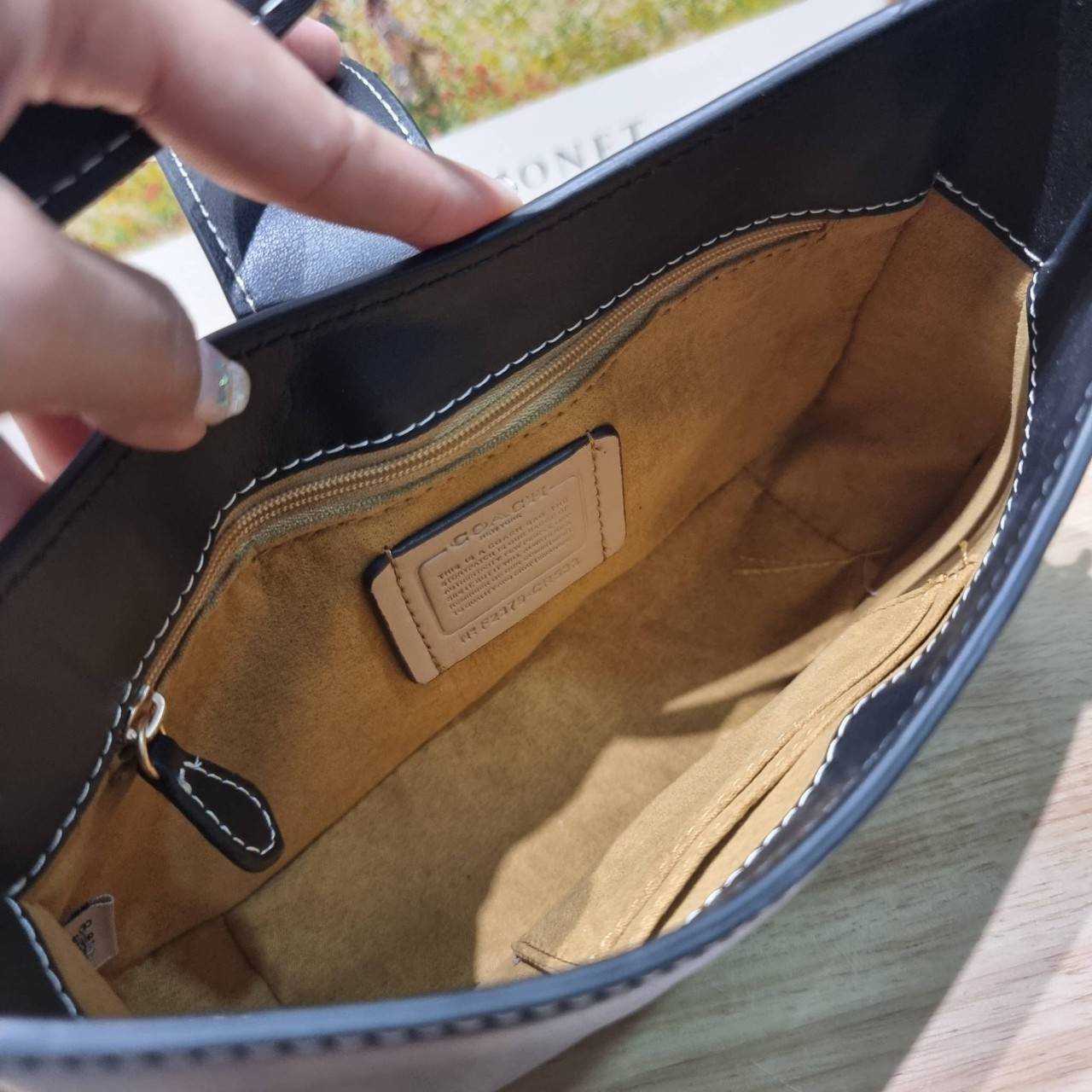 COACH ELIZA SHOULDER BAG IN SIGNATURE CANVAS CR532 / CR533 กระเป๋าสะพายไหล่ทรงโฮโบสุดหรู ดีไซน์โลโก้แบบใหม่สวยเด่น เกรดท็อปออริ เกรดดีสุด สลับแท้ 1:1 ใช้ต่างประเทศได้