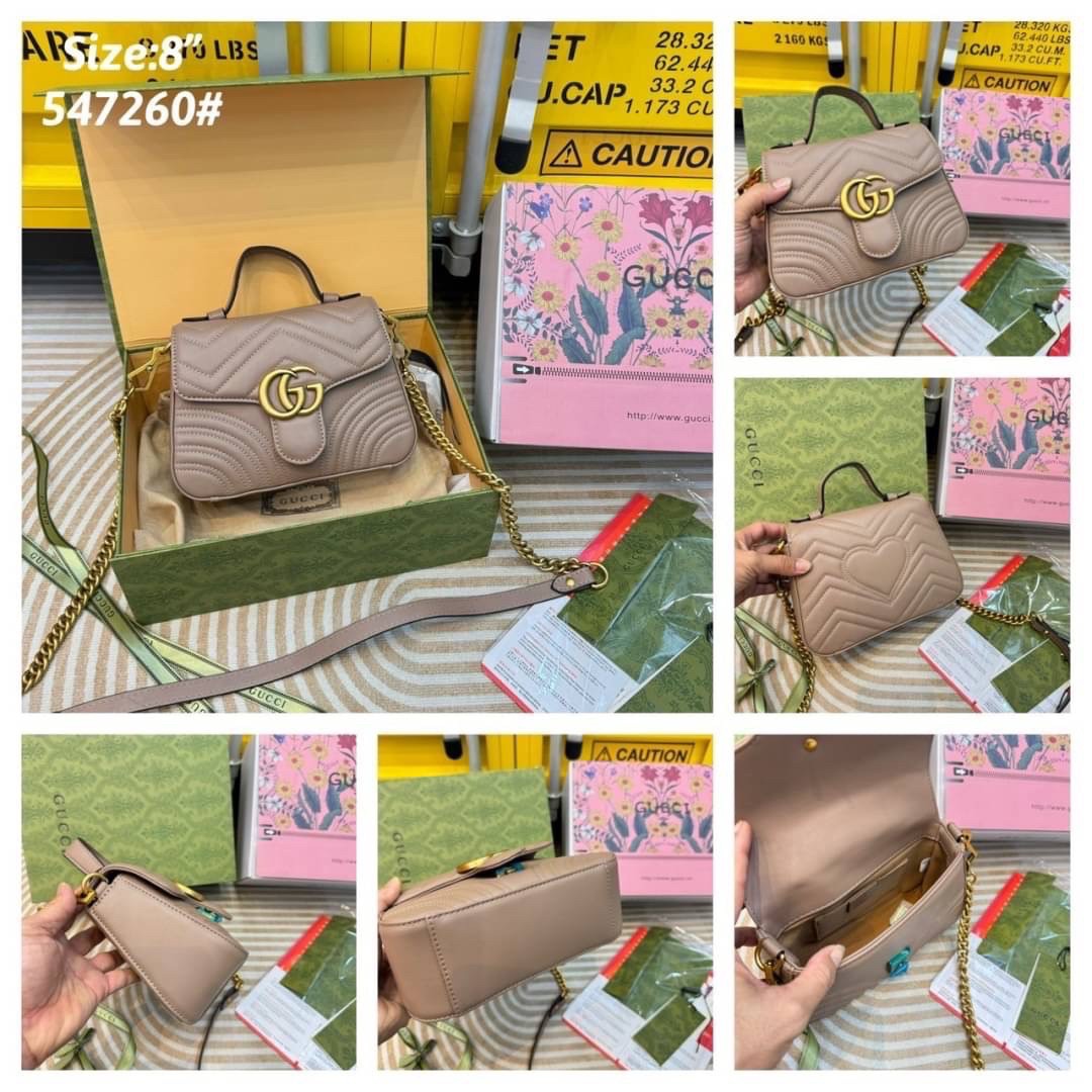 GUCCI GG Marmont mini top handle bag กระเป๋าสะพายข้างรุ่นคลาสสิค ดีไซน์ใหม่พร้อมหูจับในตัว ใช้งานง่าย สายสะพายยาวถอดได้ ถือออกงานก็ปัง สะพายเป็น Every Look ก็เลิศมาก สวยหรูดูแพง อัพลุคได้สบายๆ