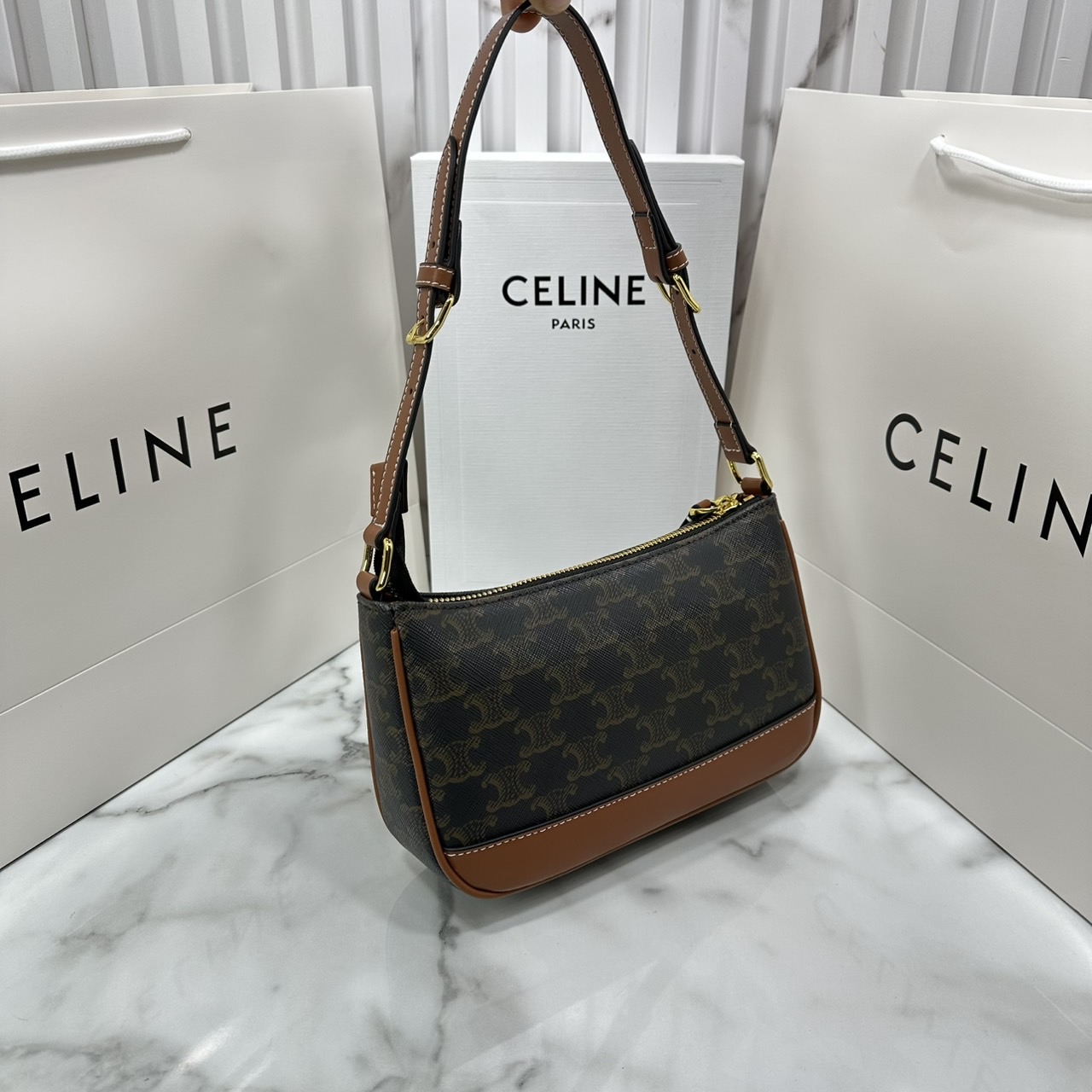 ORI หนังแท้ | CELINE Shoulder bag toile Triomphe et veau กระเป๋าสะพายไหล่ เรียบหรูคลาสิก ใช้งานง่าย เป็นใบที่แมทง่าย เข้ากับทุกลุคทุกสไตส์