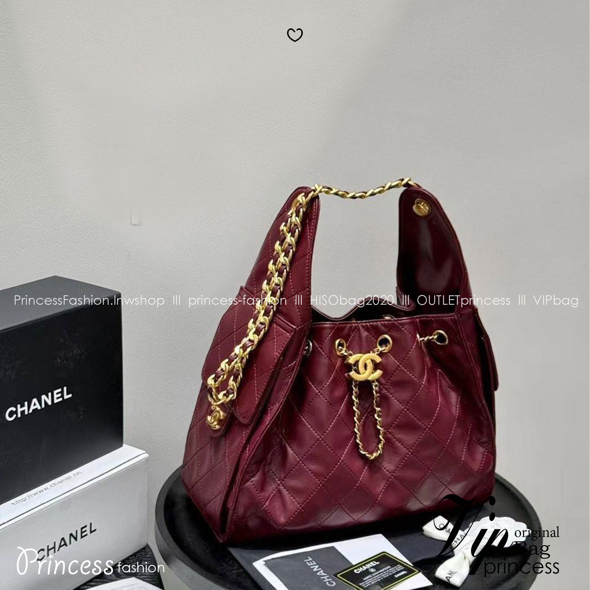CHANEL 25 Medium Handbag กระเป๋าสะพายทรงโฮโบใบใหญ่ คอลใหม่ล่าสุด ต้อนรับฤดูกาล SPRING-SUMMER 2025 รูปทรงใช้งานได้จริง จุของได้ ถือเก๋ๆ เอวี่เดย์ลุค บอกเลยว่าดีไซน์เก๋มาก