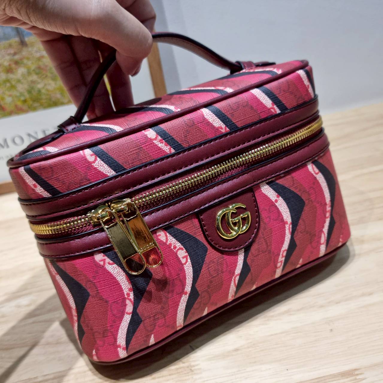 Gucci Lunar New Year Printed super mini bag ไอเท็มหายากสุดปัง กระเป๋าสะพายรุ่นรับทรัพย์ คอลเลคชั่นใหม่พร้อม box set โทนสีใหม่ของแบรนด์