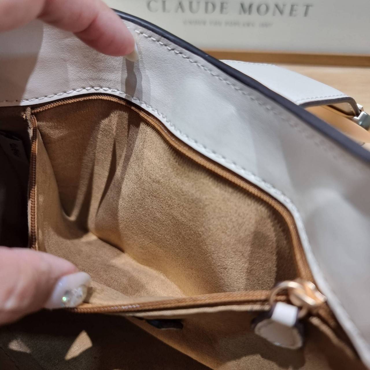 COACH ELIZA SHOULDER BAG IN SIGNATURE CANVAS CR532 / CR533 กระเป๋าสะพายไหล่ทรงโฮโบสุดหรู ดีไซน์โลโก้แบบใหม่สวยเด่น เกรดท็อปออริ เกรดดีสุด สลับแท้ 1:1 ใช้ต่างประเทศได้