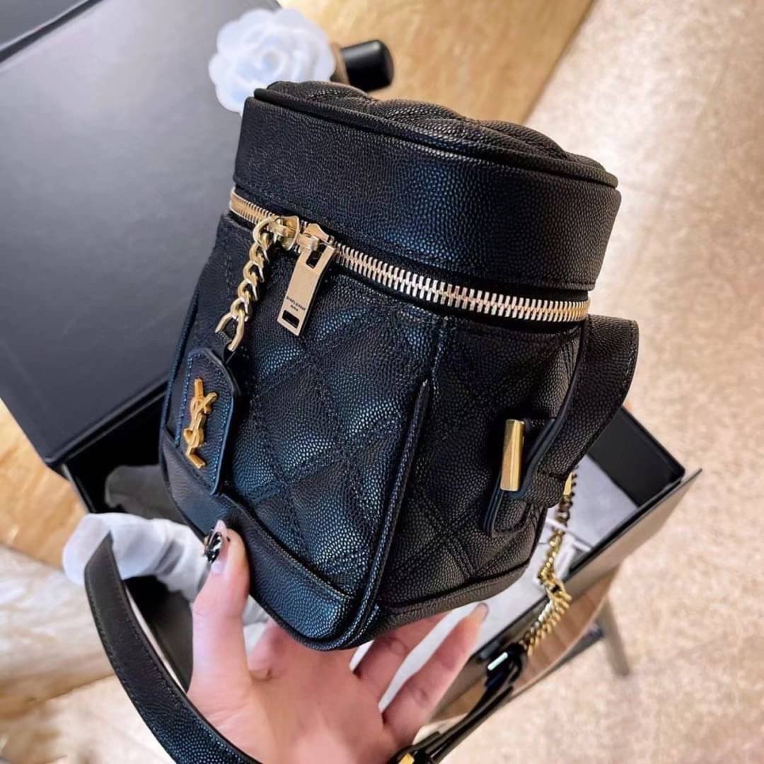 YSL 80'S VANITY BAG IN CARRÉ-QUILTED GRAIN DE POUDRE EMBOSSED LEATHER