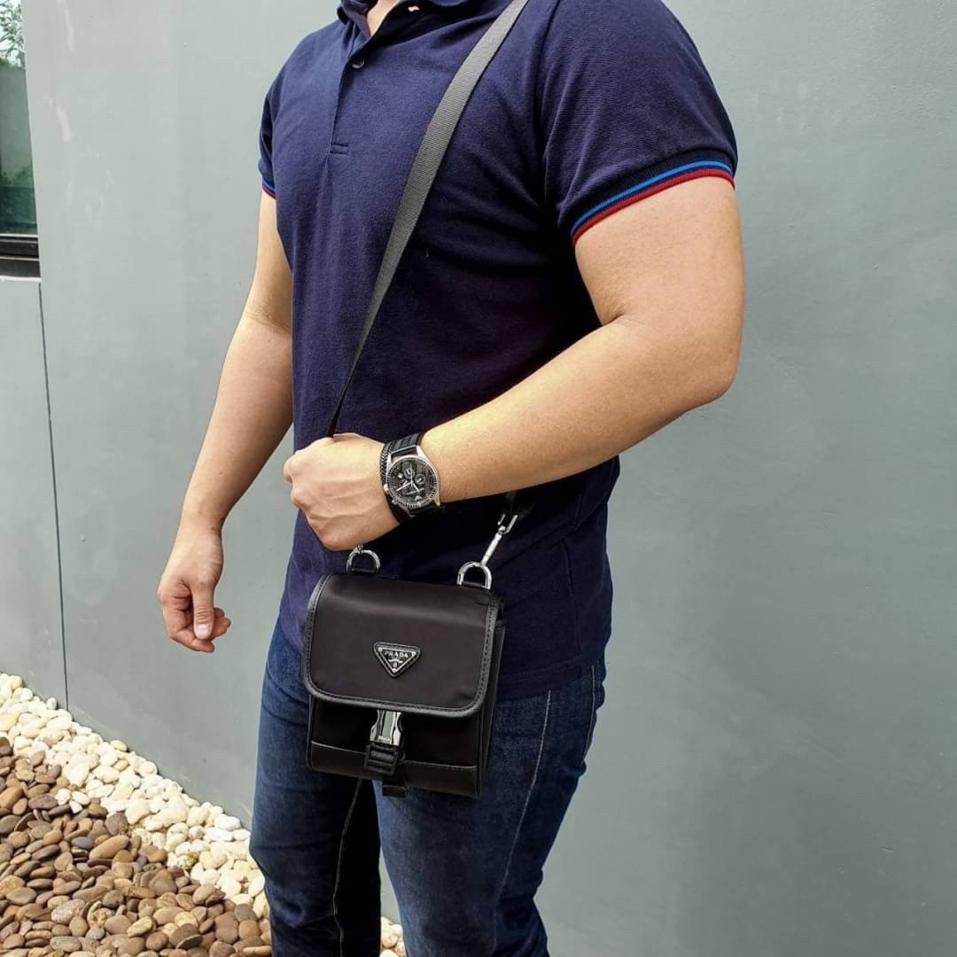 รุ่นใหม่ล่าสุด 2020 !!! Prada crossbody nylon bag ขนาดกะทัดรัด พกพาสะดวก