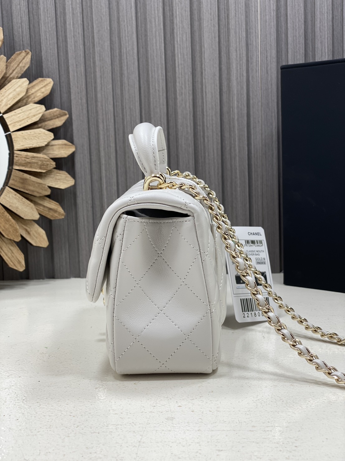 ORI หนังแท้ | CHANEL Classic Flap Bag TopHandle 20cm กระเป๋าสะพายคคลาสสิกพร้อมหูจับ หรูหราระดับตำนาน สวยงามเหนือกาลเวลา