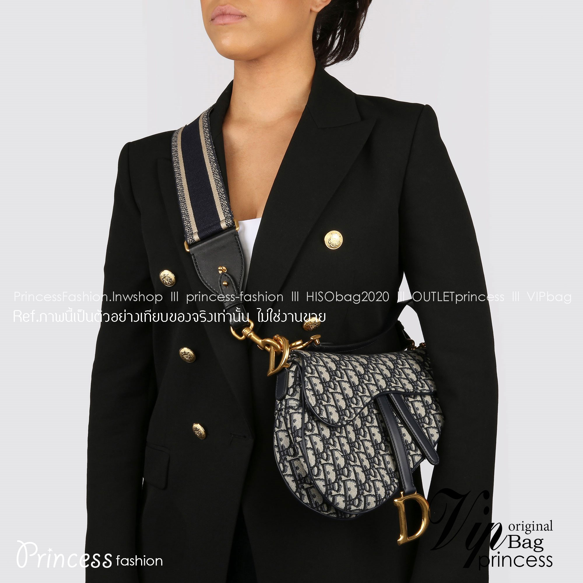 ORI หนังแท้ | DIOR Saddle bag with shoulder strap Oblique jacquard fabric in blue กระเป๋าถือ/สะพายทรงอานม้า รุ่นยอดนิยมที่มีเอกลักษณ์สวยงามเหนือกาลเวลา งานผ้าแจ็คการ์ด ลูกเล่นห้อยด้วยตัวอักษร D ตรงหูหิ้วมีกิมมิค CD สวยหรูดูแพง