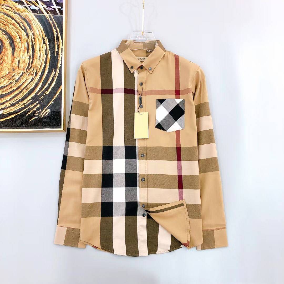 BURBERRY SHIRT / BURBERRY LONG SLEEVE VINTAGE CHECK SHIRT เสื้อเชิ้ตแขนยาวแบรนด์เบอเบอรี่ ลายสก็อตสุด classic เรียบหรู ดูดี ภูมิฐานมากๆค่ะ สินค้านำเข้าคุณภาพเทียบแท้ งานสวยเทพ เนื้อผ้าอย่างดี เป๊ะมาก รับประกันความพอใจเลยนะคะ ใส่เป็นเชิ้ตติดกระดุมเนี๊ยบๆ ห