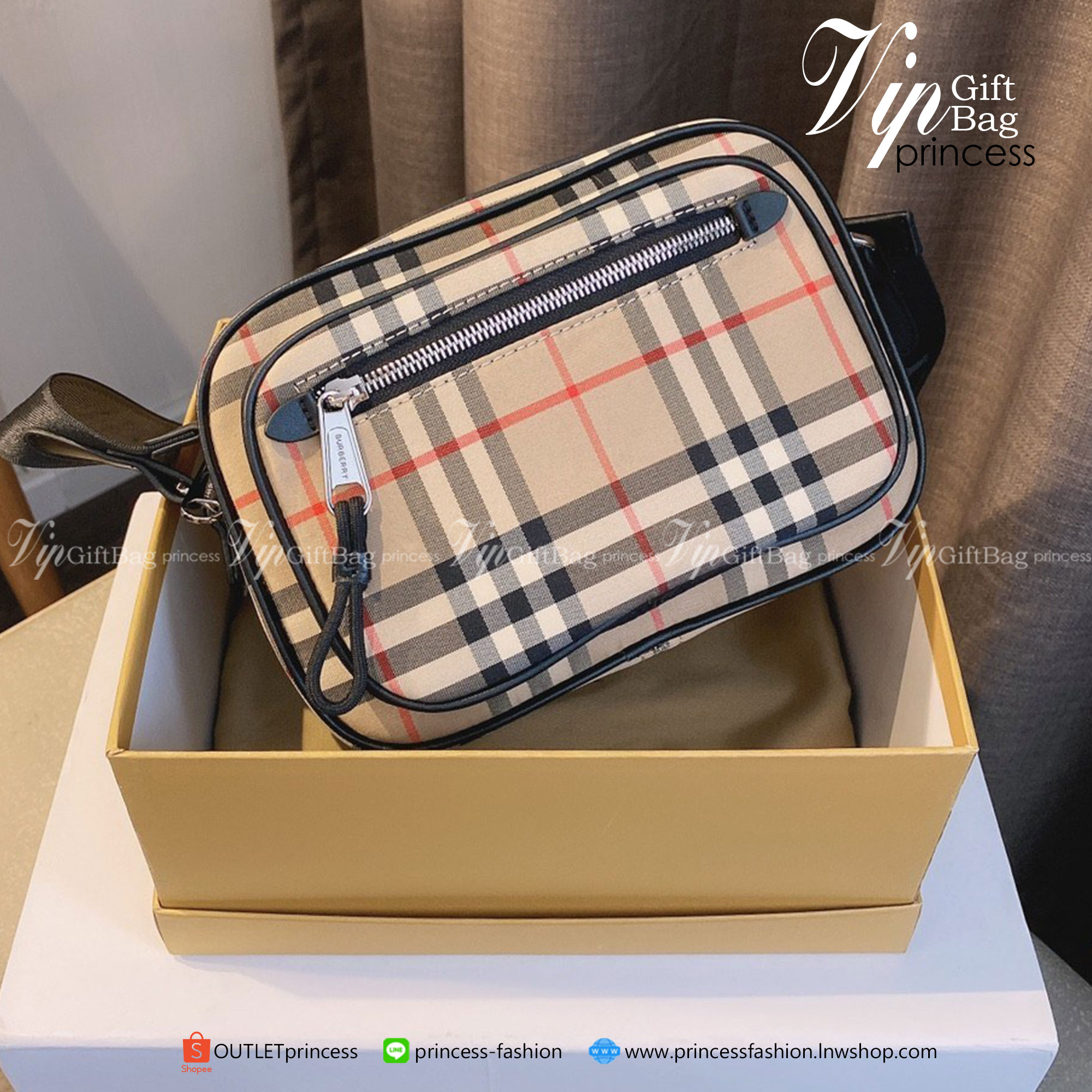 พรีเมี่ยมกิ๊ฟแท้ 100% 】สำหรับคุณผู้ชาย มีมาให้ช็อปแล้วค่ะ!!! 🇬🇧 NEW ARRIVAL! BURBERRY CROSSBODY BAG VIP GIFT WITH PURCHASE (GWP) พรีเมี่ยมกิ๊ฟ Limited Edition