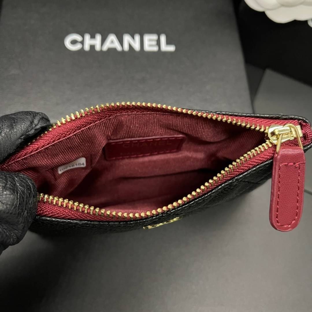 Chanel Classic Mini O-Case / Chanel Classic Mini Pouch กระเป๋าทรงพอชมินิ รุ่นฮิต คลาสสิกเป็นอมตะ ภายในตามรูป เกรดออริจินอล ภาพถ่ายจากงานขายจริง ใช้งานต่างประเทศได้
