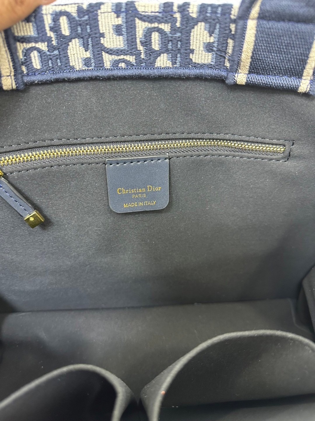 พร้อมส่ง 3 ไซส์ DIOR Medium Dior Book Tote Blue Dior Oblique Embroidery กระเป๋าทรงโท้ท เกรดออริ สลับแท้ 1:1 ใช้ต่างประเทศได้