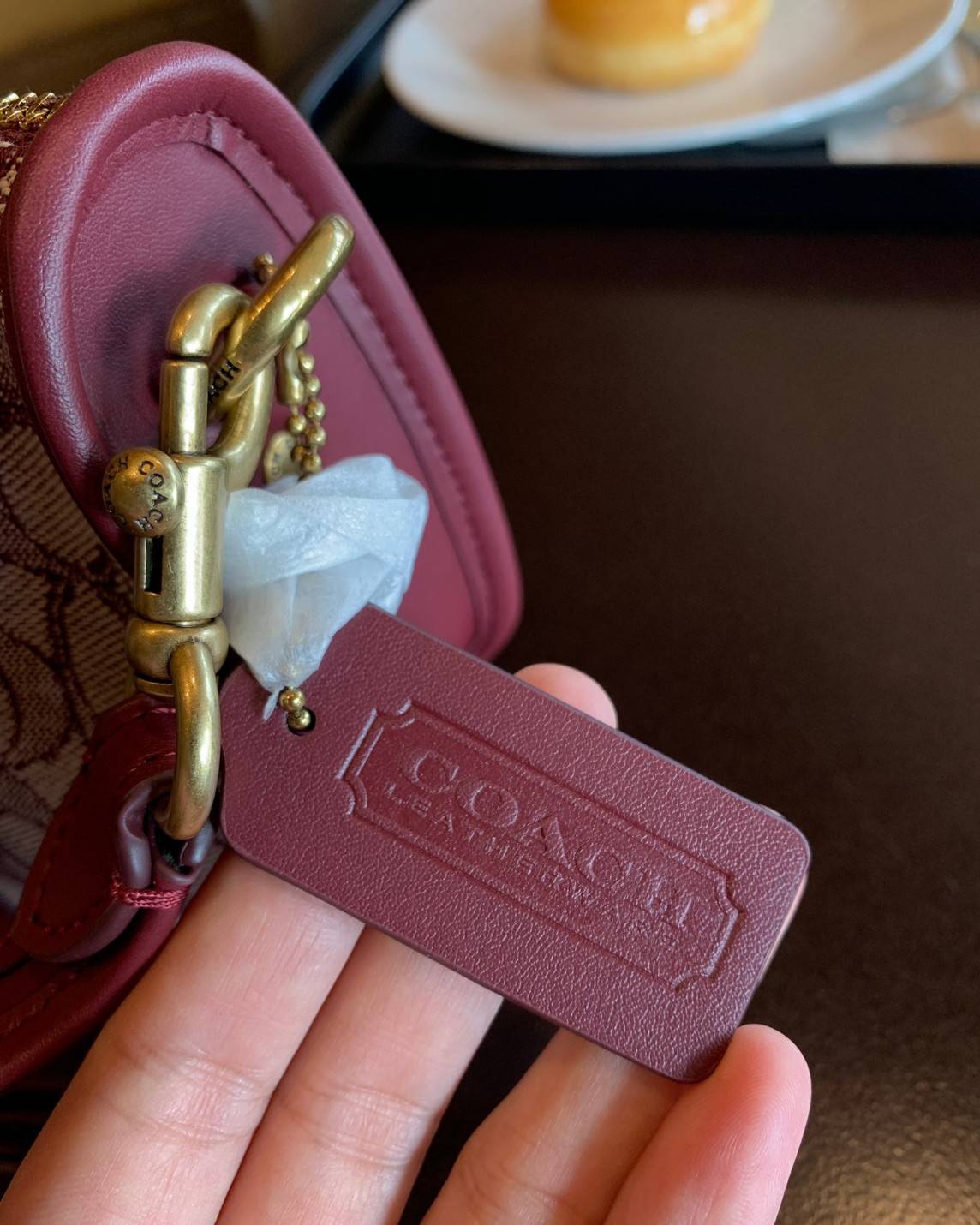 COACH SWINGER BAG IN SIGNATURE JACQUARD ((C0721))