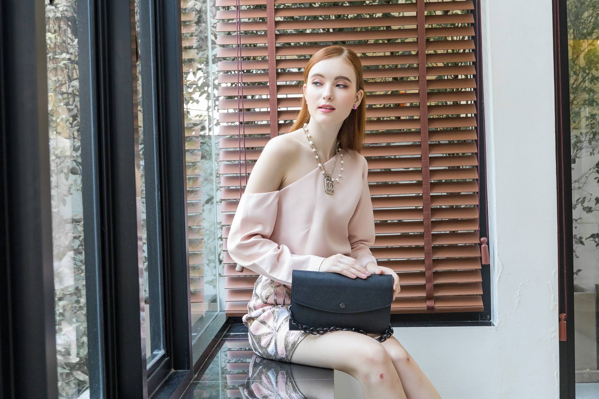 คลัชมาใหม่ สัปดาห์นี้ค่า ‘ Stair ‘ Clutch bag ✔️รอบนี้เข้าเพิ่มอีก 5 ลายเลยน๊า หลังจากปล่อยคอลเลคชั่นแรกออกไปแล้วได้รับความนิยมมากๆ รอบนี้จัดเฉดสีกลางๆ ให้แมทช์ง่ายกับชุดด้วยค่า **หนังวัวแท้ค่า