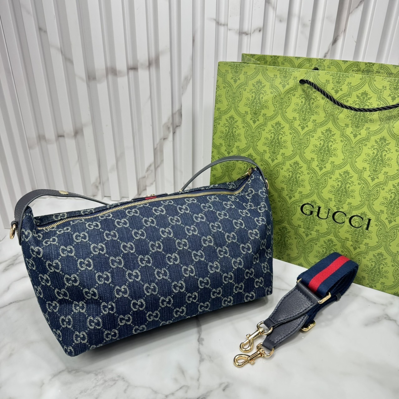ORI หนังแท้ | GUCCI GG Ophidia Large Shoulder Bag / Gucci Hobo Bag ใหม่ล่าสุด จากเทศกาล Gucci Cruise 2026 กับกระเป๋าถือทรงโฮโบ พร้อมสายสะพาย ยังคงเป็นคอลเลคชั่นตัวเด่น สวยสะบัด! ดีไซน์ทรงยอดฮิตติดกระแสสุดๆ