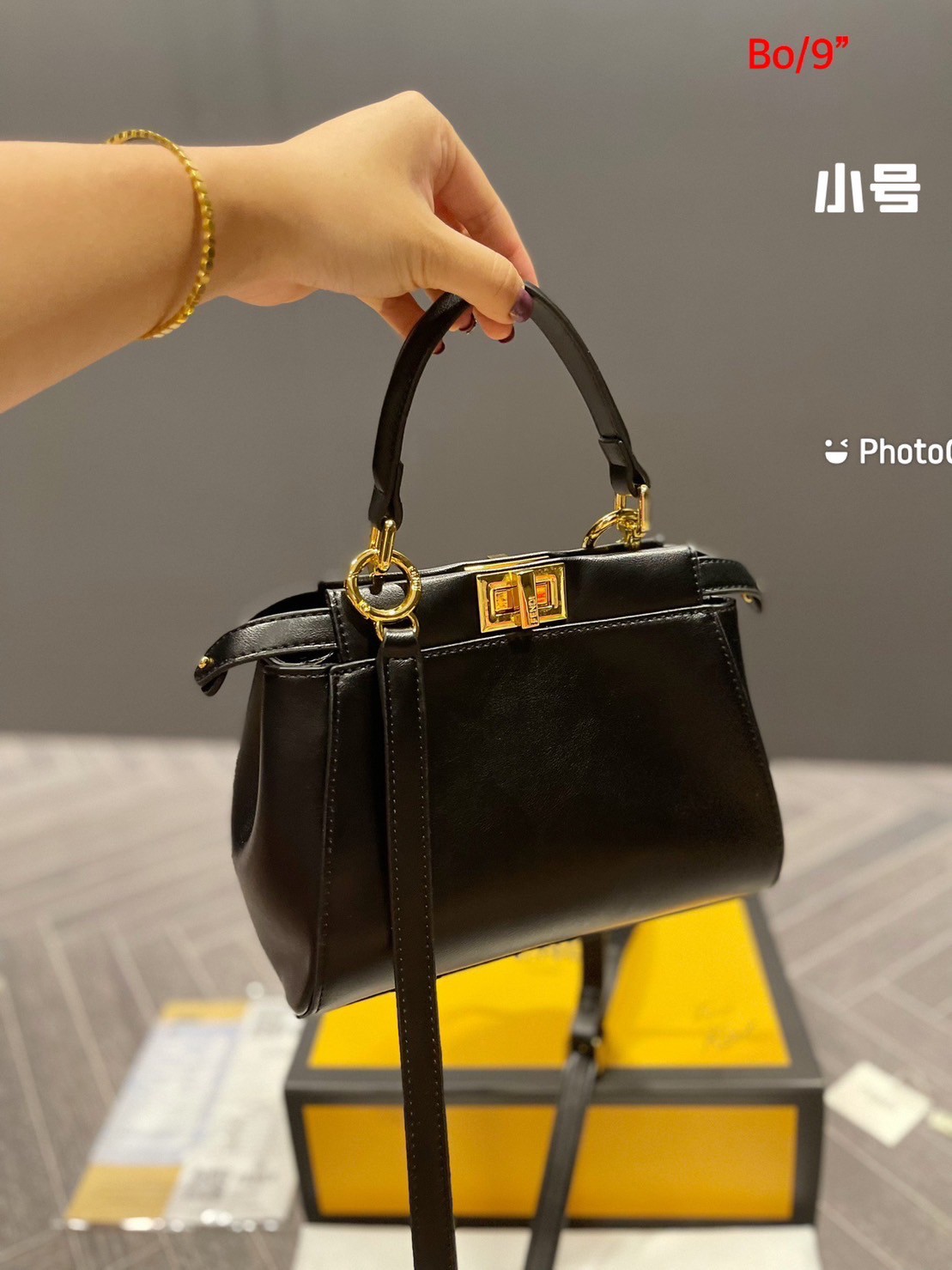 Fendi peekaboo Monster handle bag 9" กระเป๋ายอดนิยมของแบรนด์ ดีไซน์สวยเรียบหรูแฝงด้วยความเก๋ มาพร้อมสายยาว