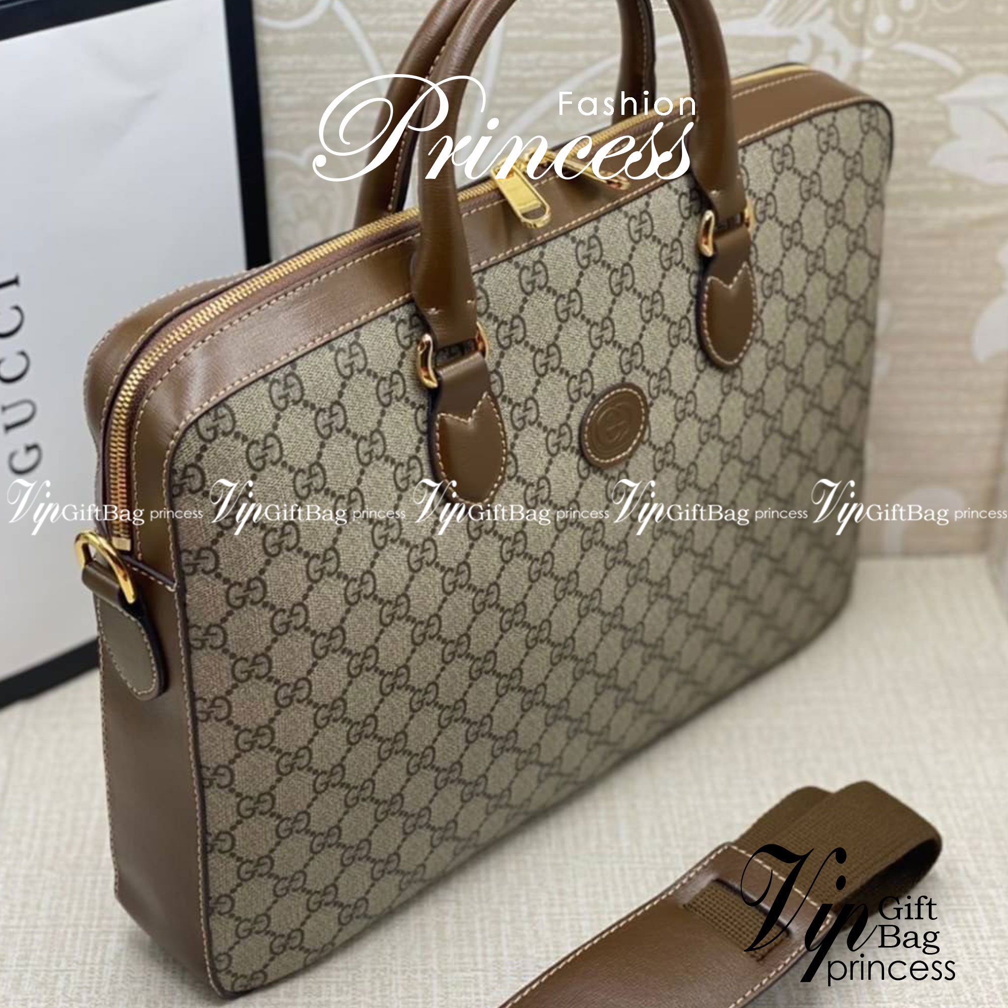 Gucci Supreme Briefcase 40cm GG Supreme work bag / GG laptop bag กระเป๋าสะพายใบใหญ่ ใส่โน้ตบุค/เอกสารได้ พร้อมส่งที่ไทย ภาพสินค้าถ่ายจากงานจริง GG Supreme work bag with Web shoulder strap