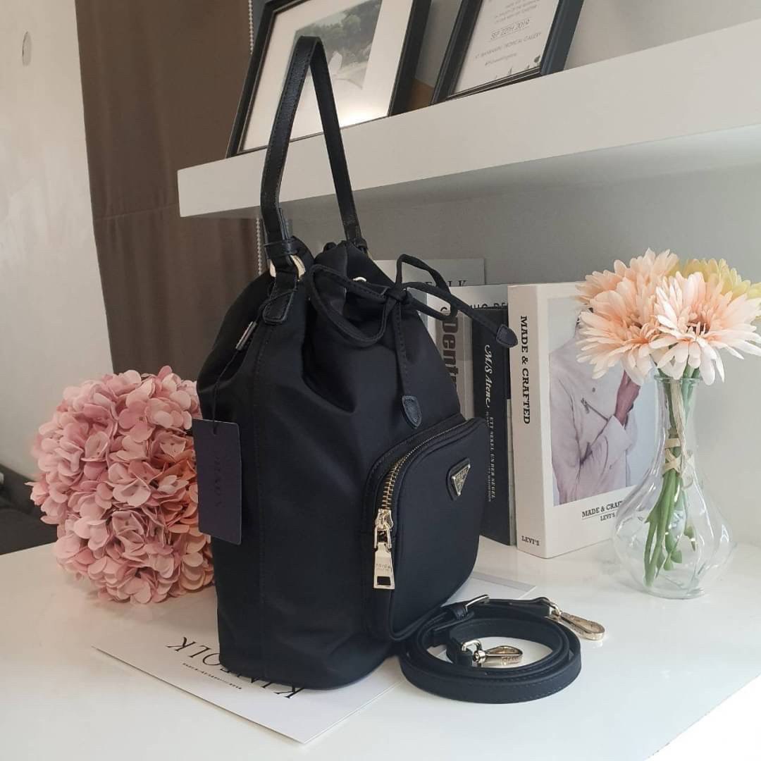 Size Normal ทรงขนมจีบใหญ่ งานพรีเมี่ยมกิ้ฟแท้ จากเคาเตอร์ต่างประเทศ จากแบรนด์ PRADA