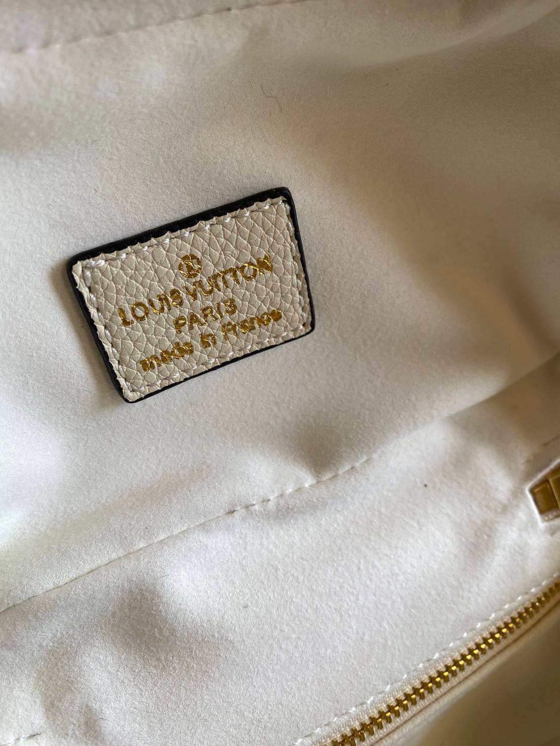 พรีเมี่ยมกิ๊ฟแท้ 100% 】VIPgift LOUIS VUITTON VANITY PM งานหนังแท้ รูปทรงหรูหราทันสมัย