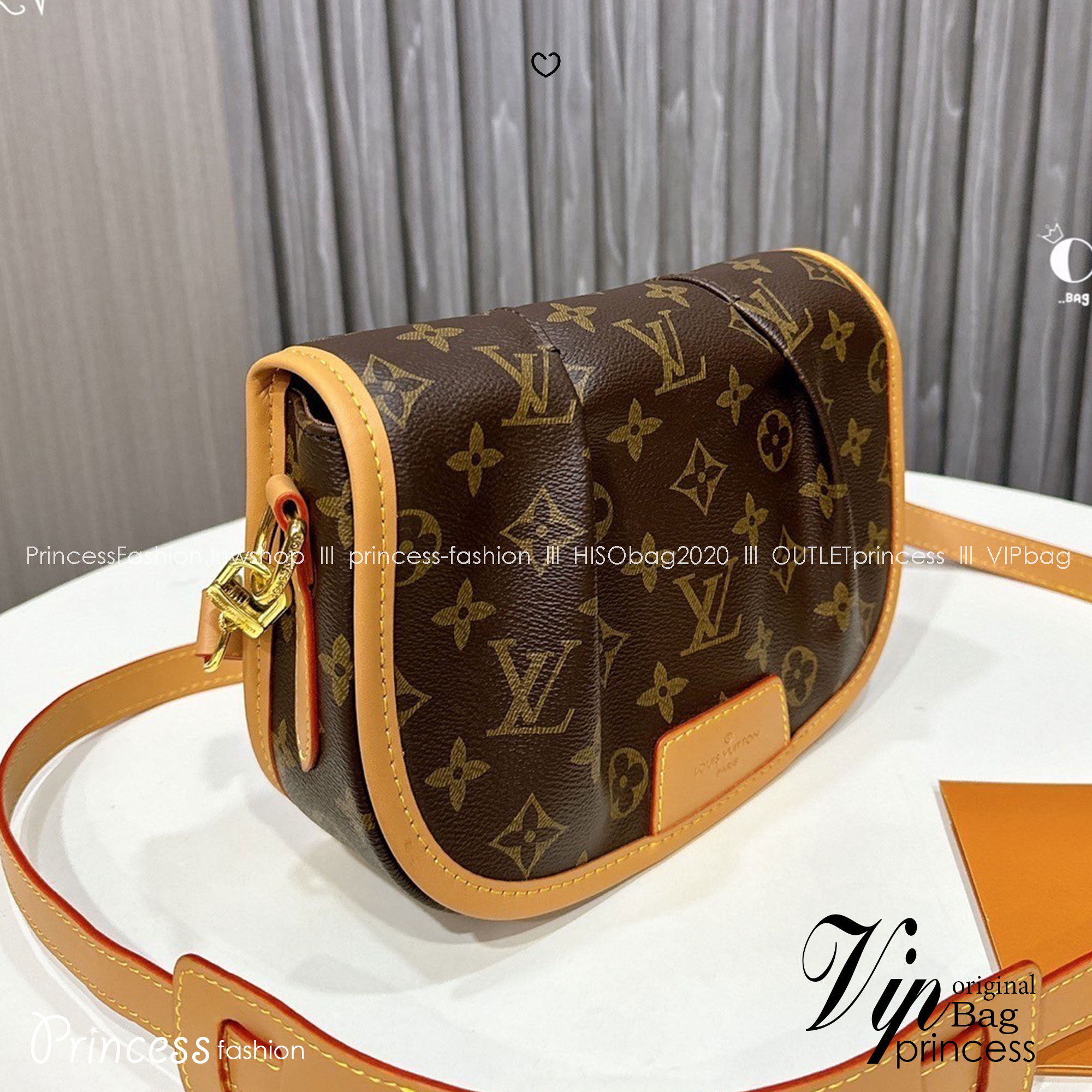 LV Menilmontant Monogram Canvas Bag / LV Crossbody bag กระเป๋าสะพายวินเทจ พิมพ์ลายโมโนแกรมสุดหรู คลาสสิคงานดีมาก รูปทรงใช้งานง่าย ภายในจุของได้เยอะ ขนาดกำลังสวย ใช้เป็น every ได้เลยค่ะ
