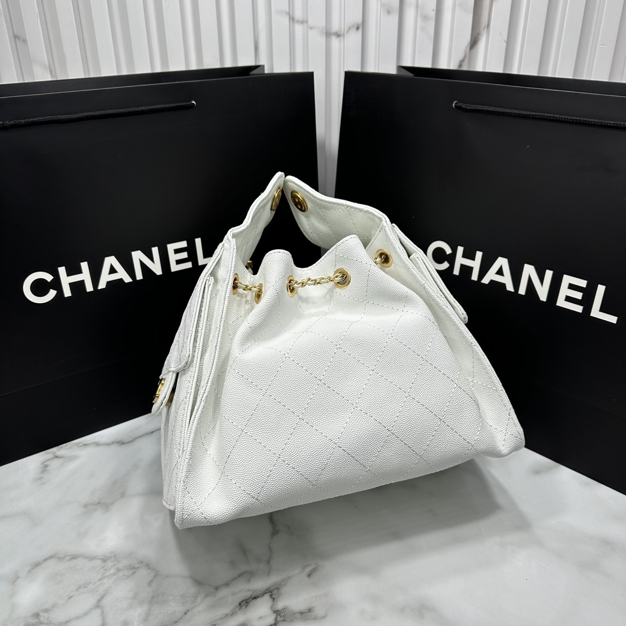 ORI หนังแท้ | 25cm CHANEL 25 Small Handbag Spring-Summer 2025 กระเป๋าสะพายรุ่นใหม่สุดฮอตแห่งปี หนังแท้ลายเกรน ที่สุดแห่งความไอคอนิก มาพร้อมใบเล็ก อะไหล่สีทองสวยหรู