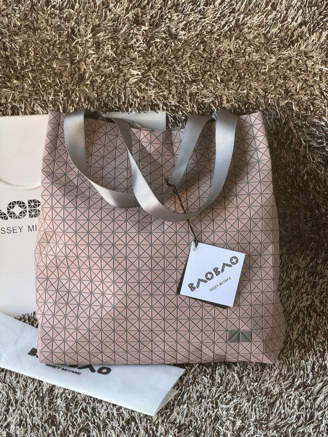 พร้อมส่ง 5 สี Baobao Issey Miyake Cart S geometric tote bag กระเป๋าถือทรงโท้ทลายเรขาคณิต 🧡 เกรดออริจินอล 1:1 สลับแท้ ใช้งานต่างประเทศได้