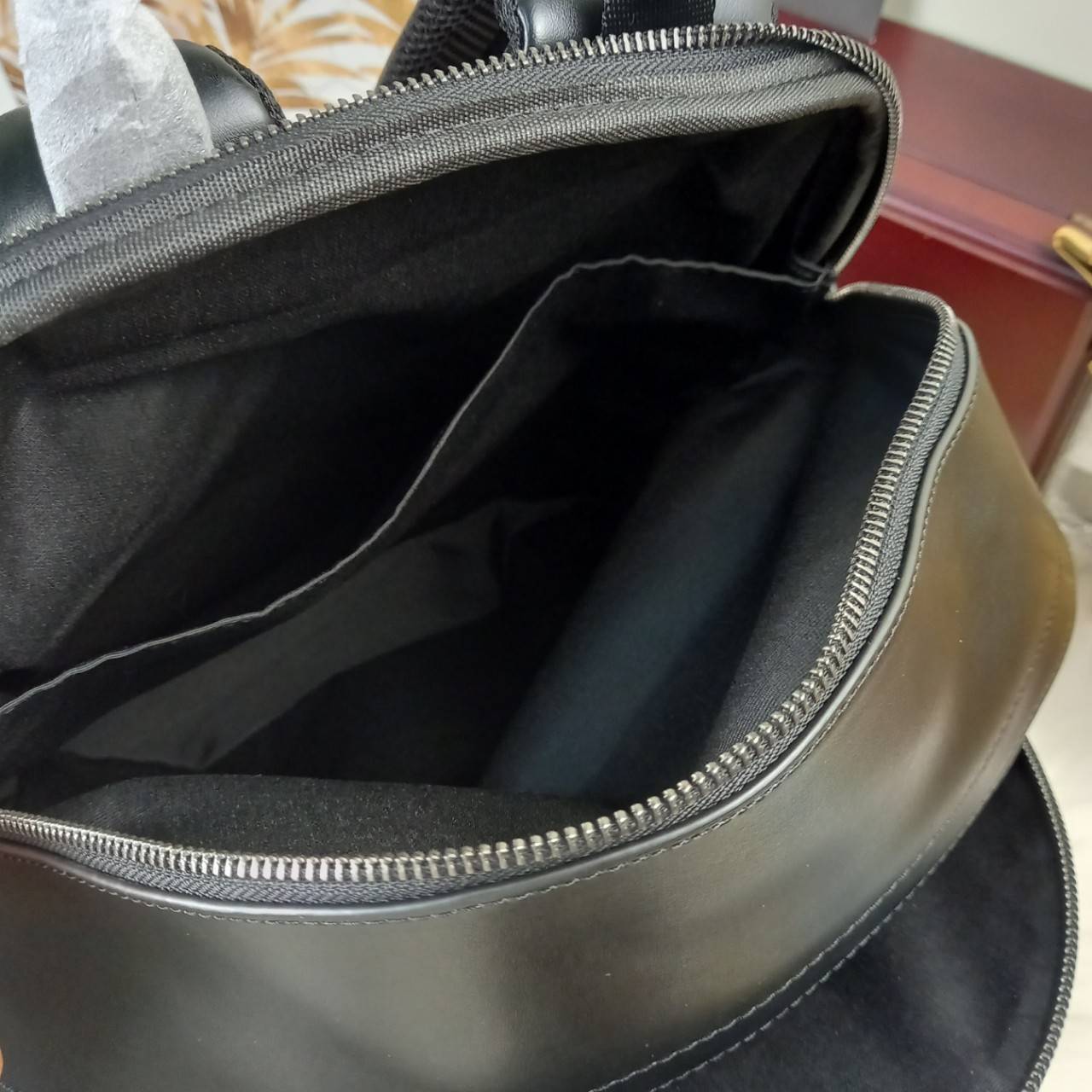 COACH WEST BACKPACK IN SIGNATURE CANVAS WITH VARSITY STRIPE (COACH 3001)😎กระเป๋าเป้ กระเป๋าสะพาย รุ่นหายาก ที่มีมาไม่บ่อย// วัสดุแคนวาส ผสมหนังแท้ หนังนิ่ม ทรงสวย จุของได้เยอะ ลาย SIGNATURE โดดเด่น ดูดีม๊าก!!// มีช่องหลัก แยกเป็น 2 ช่อง สามารถแยกเ