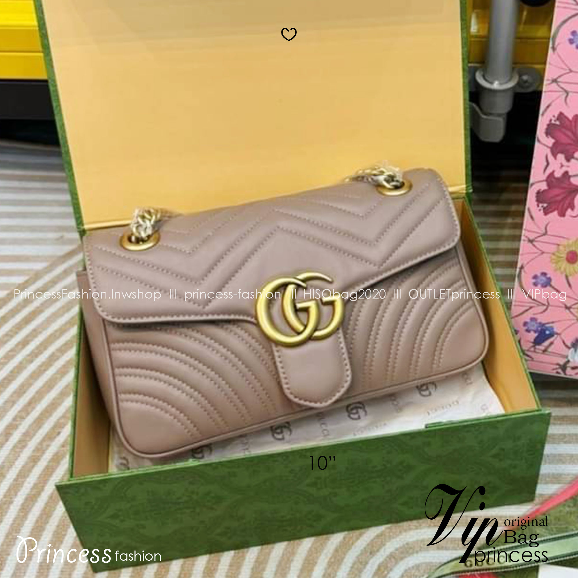 GUCCI GG Marmont shoulder bag กระเป๋าสะพายข้างรุ่นคลาสสิค สะพายขับผิว ดูแพง อัพลุคได้สบายๆ เปิด-ปิดด้วยตัวกดล็อคแน่นหนา ด้านหลังดีไซน์รูปหัวใจ