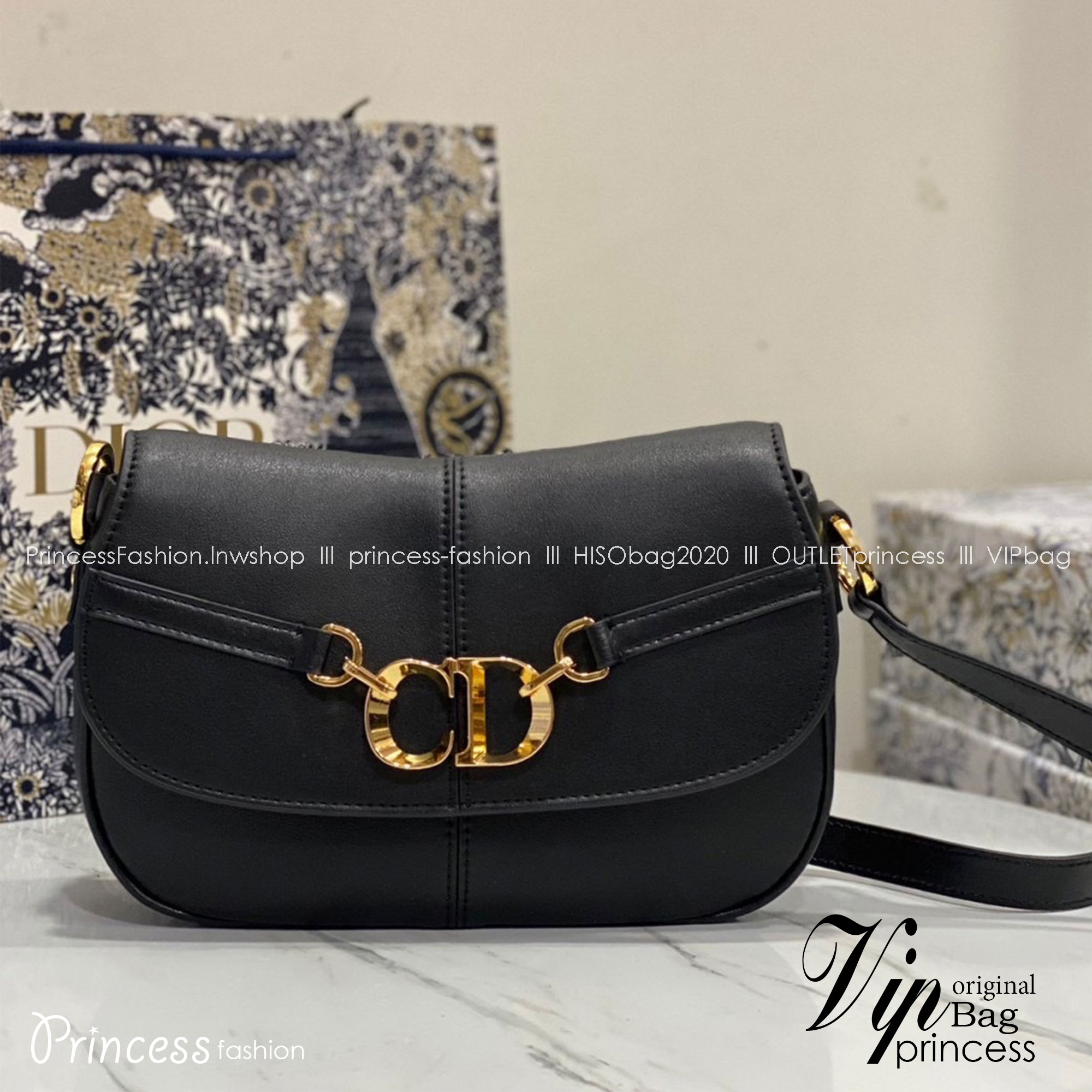 พร้อมส่ง 2 สี Small CD Besace Bag Oblique Jacquard & black calfskin กระเป๋าสะพายดิออร์รุ่นใหม่ เกรดออริ สลับแท้ 1:1 ใช้ต่างประเทศได้ New for the season and appearing in the Spring-Summer 2024