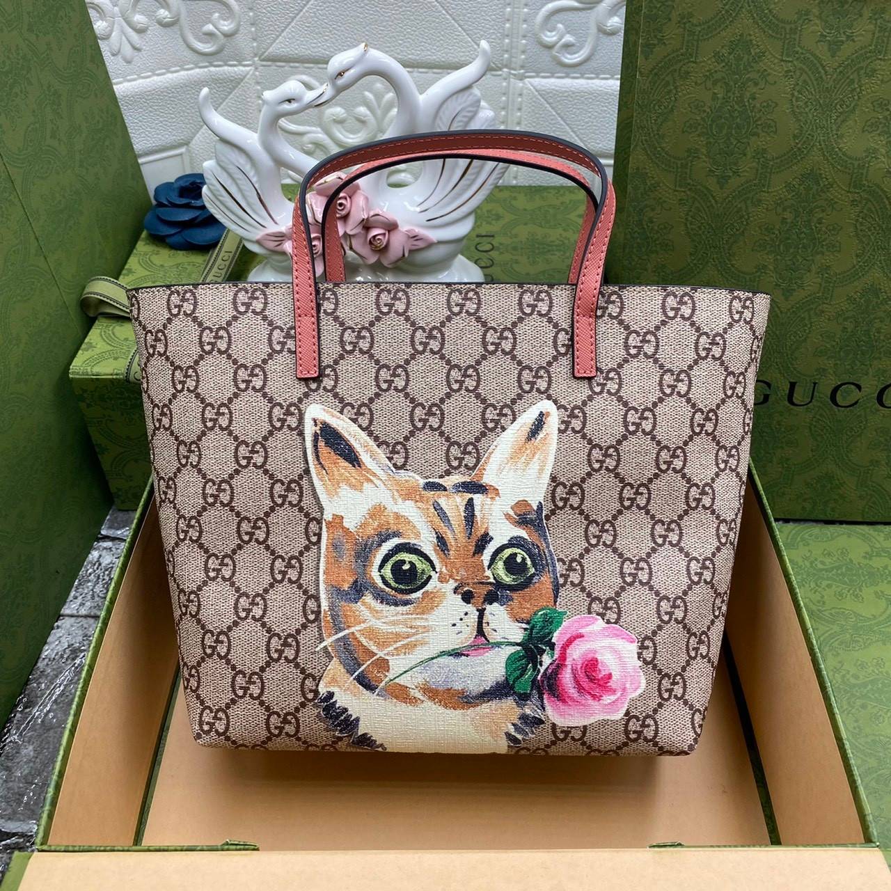 VIP 】Animal-Friendly Gucci Kid Tote Bag งานหนังแท้ทรงตั้งสวย ขนาดกะทัดรัด จุของได้เยอะ ใช้ได้ทั้งเด็กและผู้ใหญ่ น่ารักมากค่ะ **รุ่นขายดีตลอดกาล**