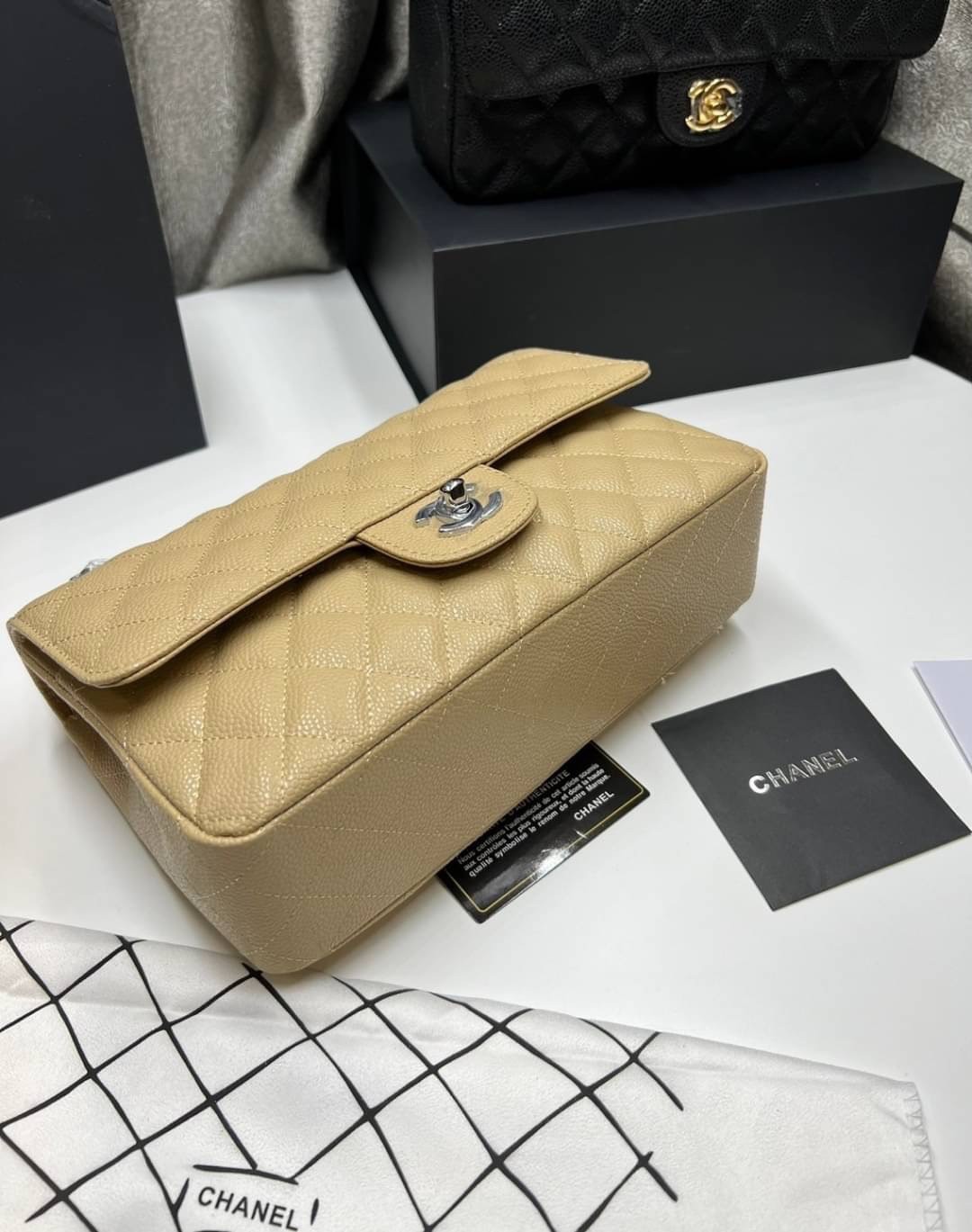 พร้อมส่งโทนพาสเทล CHANEL Classic in Pastel 25cm กระเป๋าสะพายรุ่นยอดนิยมเรียบหรู เกรดออริ 1:1 ใช้งานต่างประเทศได้ ภาพถ่ายจากงานขายจริง