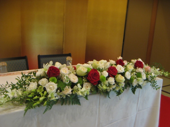 โพลเดียมบนโต๊ะ