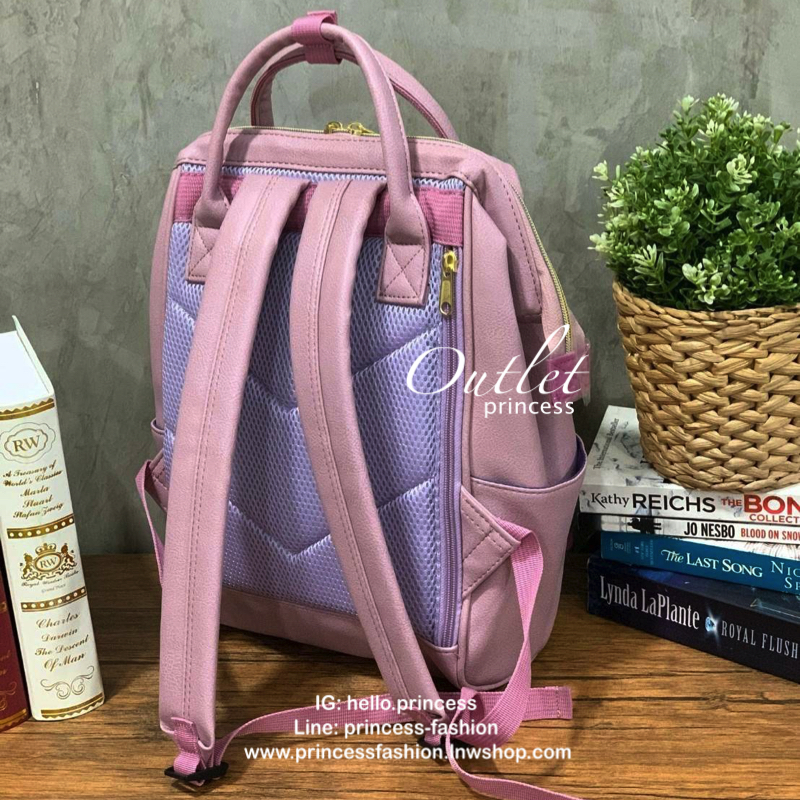 Anello polyurethane leather rucksack รุ่น Mini และ Classic กระเป๋าเป้จากแบรนด์เล็กๆมาสู่แบรนด์ดังทั้งในไทยและญี่ปุ่น วัสดุหนังpuแต่งลายหินอ่อนหนังนิ่ม กันน้ำได้ ภายในมีช่องเล็ก2ช่อง เปิดปิดด้วยซิปคู่ ปากกระเป๋าเป็นโครงสะดวกต่อการหยิบจับของภายใน ด้านข้างมี
