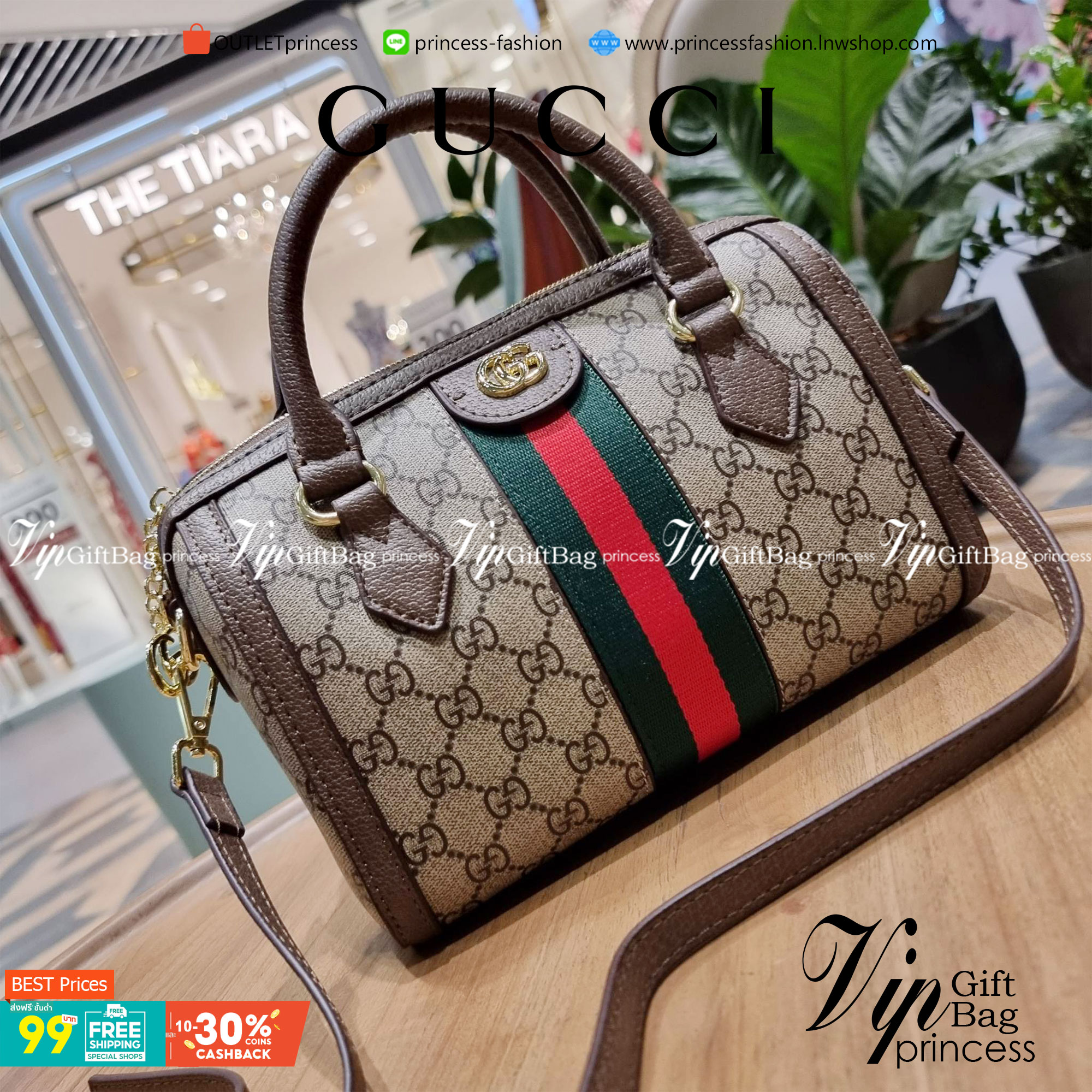 VIP 】GC CLASSIC DUFFLE BAG VIP GIFT กระเป๋าถือทรงหมอนสวยคลาสสิค สินค้าพิเศษจากเคาน์เตอร์ duty free แถมฟรี!! โบว์ผ้าลายแบรนด์ สำหรับตกแต่งหูกระเป๋า ผูกเป็นโบว์ หรือพันถนอมหูกระเป๋าก็ดูหรูมาก วัสดุหนังแคนวาส ดีไซน์แถบคาดโดดเด่น สวย หรู ใบจริงสวยมาก! เปิด-ปิ