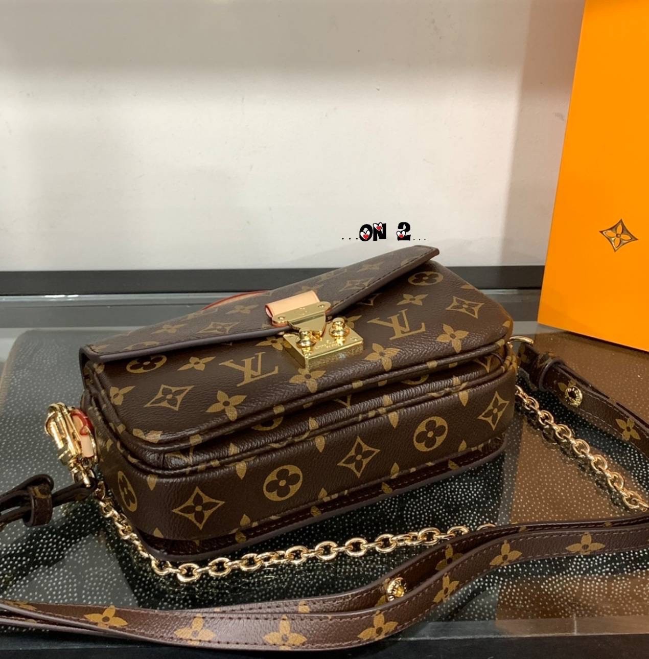 LV Pochette Metis East West Bag กระเป๋าถือ/สะพายทรงสวย คลาสสิค ดีไซน์เรียบง่าย แต่แฝงความหรู งานสวยเป๊ะ มาพร้อมสายโซ่สีทอง
