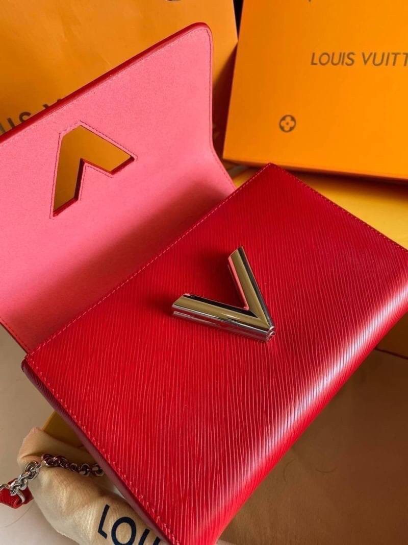 VIP 】หนังแท้ LOUIS VUITTON Epi Twist Shoulder Bag MM 4 สี พร้อมส่งที่ไทย