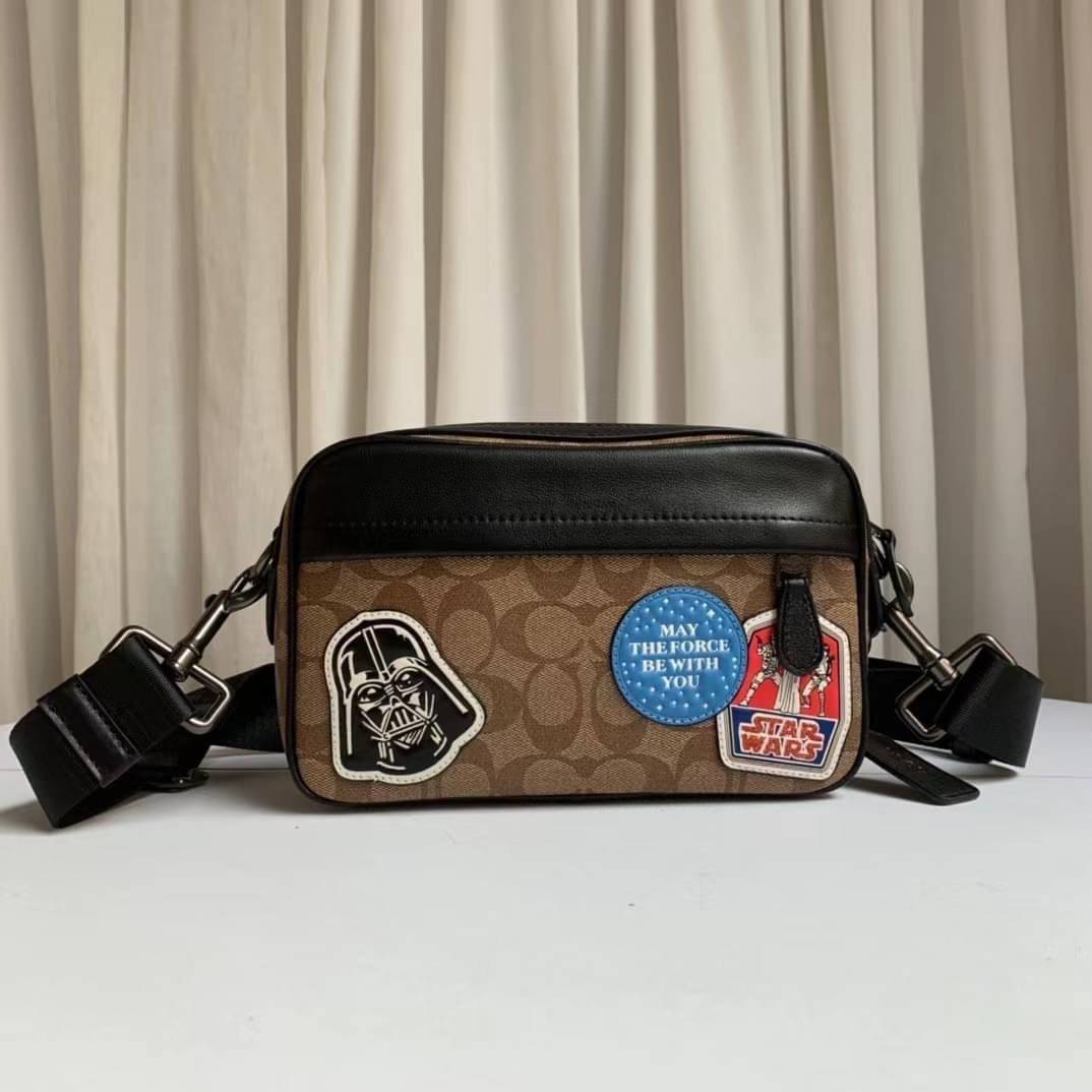 COACH STAR WARS X COACH GRAHAM CROSSBODY IN SIGNATURE CANVAS WITH PATCHES (COACH F89188)