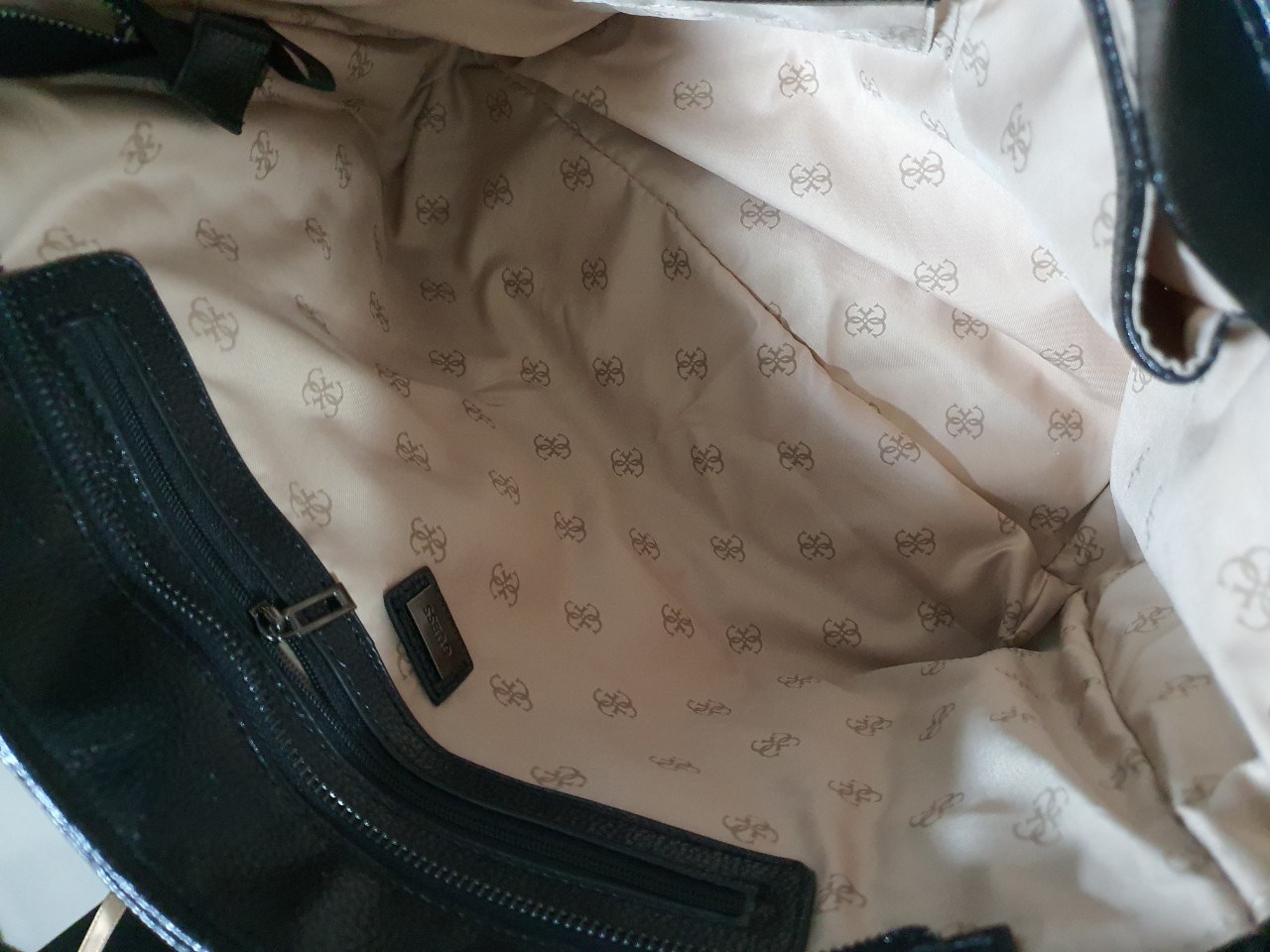 ของแท้ 💯% GUESS WOMEN'S CESSILY TOTE FLAP BAG ของแท้ กระเป๋าสะพายทรง SHOPPING BAG