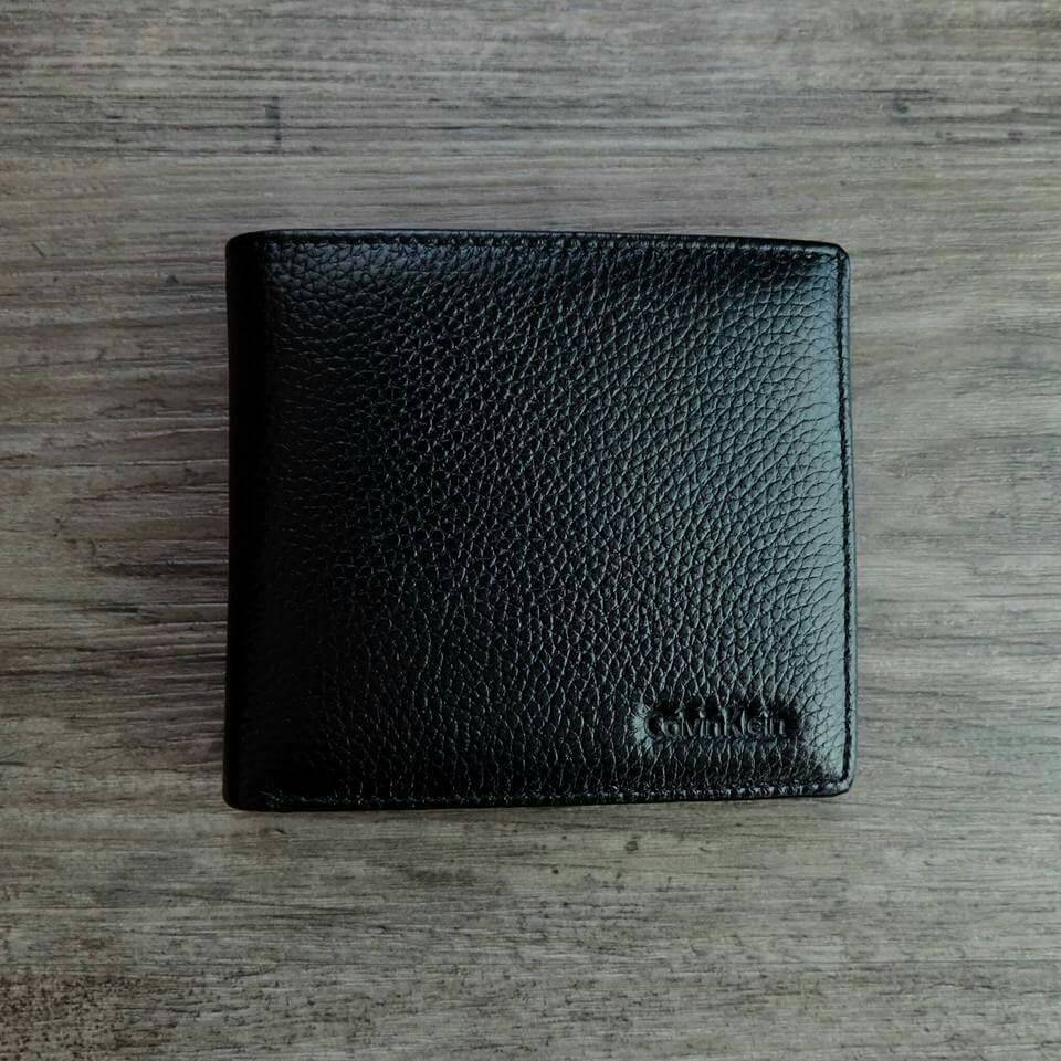 Calvin Klein Leather Credit Card Fold with Metai Clio Key Fob Set กระเป๋าสตางค์ใบสั้น Set สุดคุ้มมอบให้เป็นของขวัญ หรือใช้เองก็แนะนำค่ะ