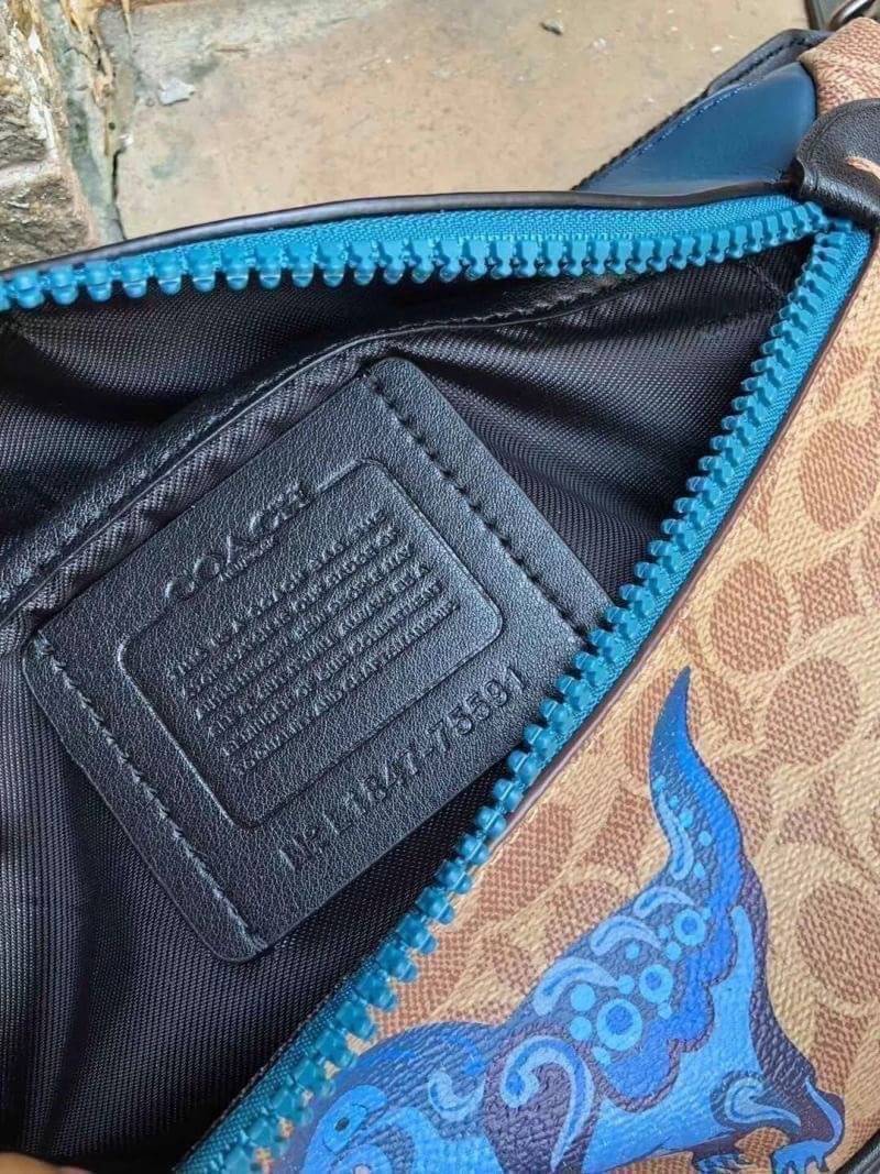 OUTTLET 】COACH RIVINGTON BELT BAG IN SIGNATURE CANVAS WITH REXY BY ZHU JINGYI