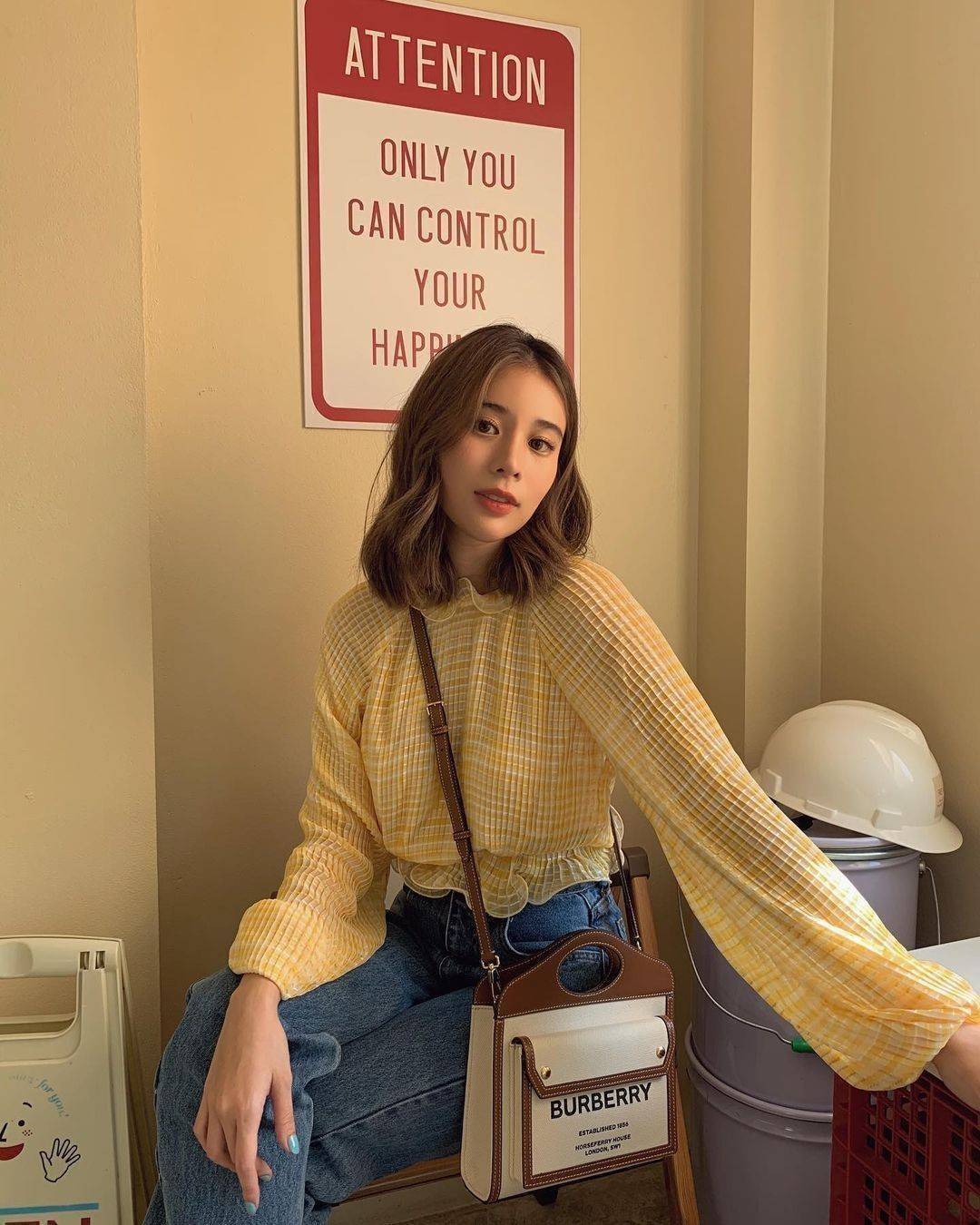 VIP 】BURBERRY FRAGRANCES CROSSBODY BAG VIP GIFT WITH PURCHASE (GWP) พรีเมี่ยมกิ๊ฟ Limited Edition จาก BURBERRY PERFUME วัสดุ Canvas & Leather ทรงเหลี่ยม ดีไซน์สวยหรูอยู่ทรง