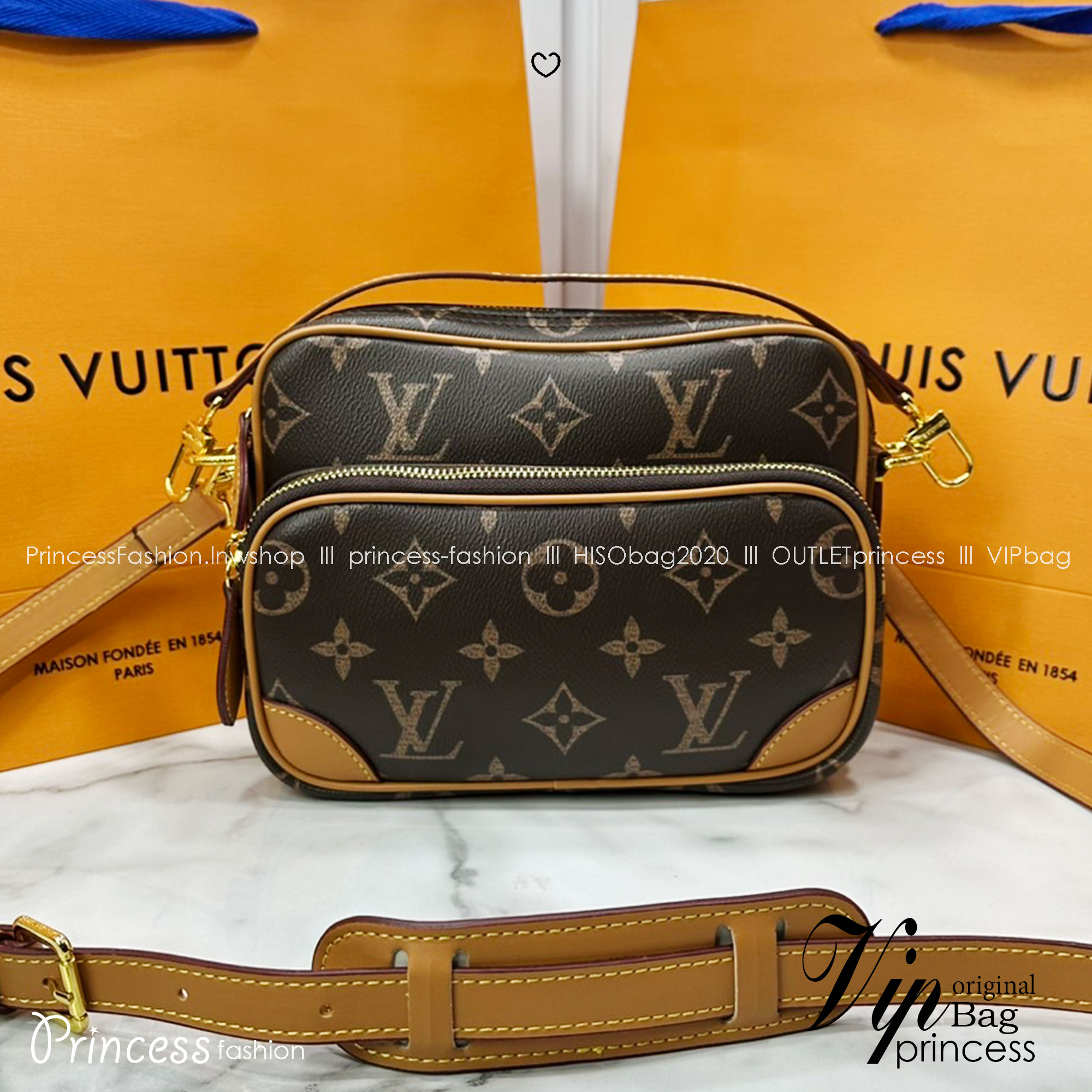 LV Nil bag Monogram Canvas กระเป๋าสะพายทรงแมสเซ็นเจอร์สไตล์วินเทจ ครอสบอดี้รุ่น Nil หรูหรา พิมพ์ลาย โมโนแกรมพาตินา VVT ช่วยขับเน้นลุควินเทจให้โดดเด่น