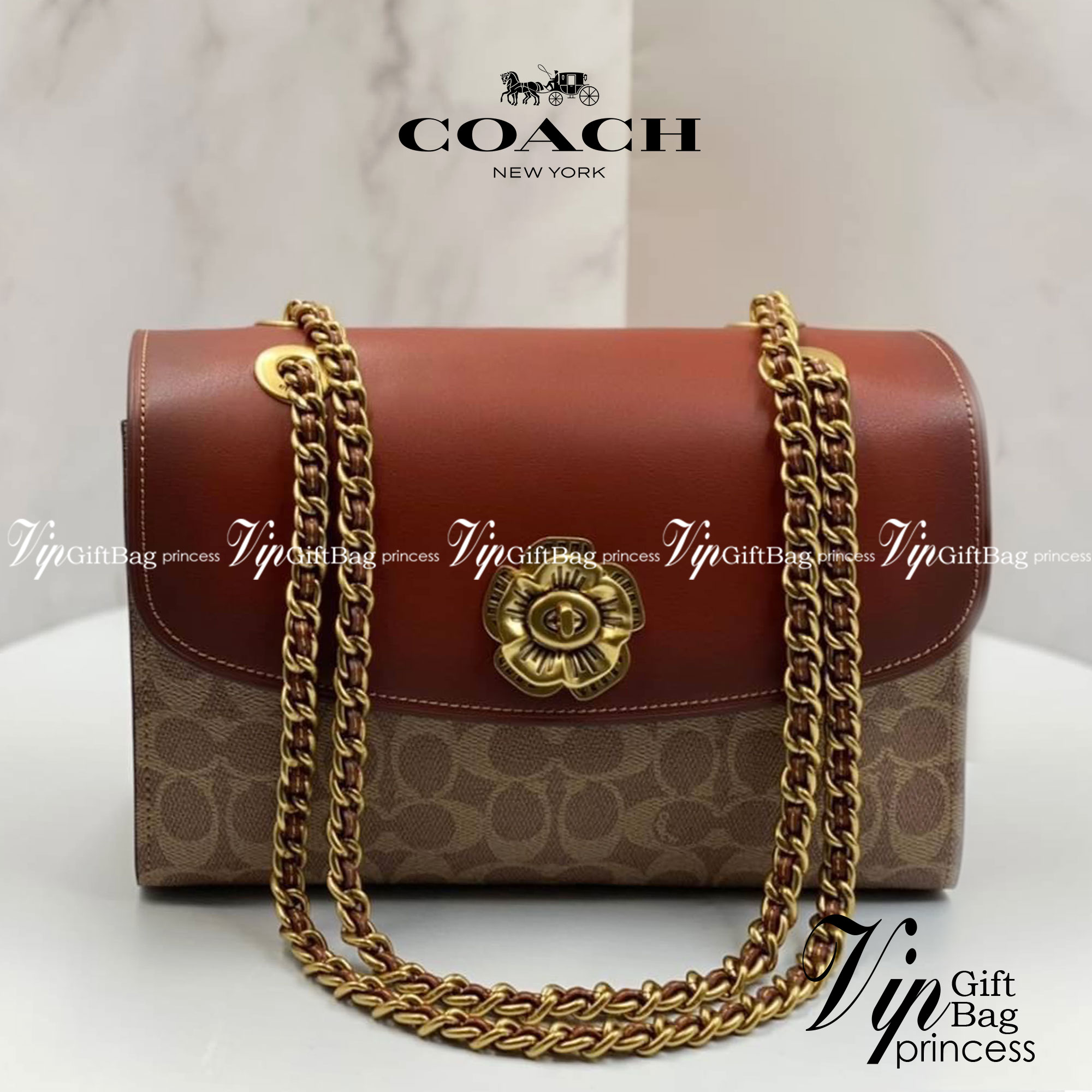 COACH 30585 PARKER IN SIGNATURE CANVAS With Tea Rose สินค้าใหม่ทรงน่ารัก ใช้แล้วดูแพงมากกก มีช่องใส่ขนาดกว้าง ใส่ของได้จำนวนมาก สามารถสะพายข้างแบบโซ่คู่ แบบคุณนาย หรือสะพายเป็น crossbody โดดเด่นด้วยลายsignature coach ใครยังไม่มีห้ามพลาดดดเลยนะ ของสวยจริง