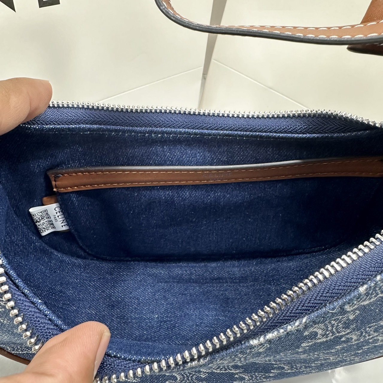 CELINE Ava Bag in DENIM WITH TRIOMPHE ALL-OVER กระเป๋าเอวาสะพายไหล่งานเดนิม เกรดออริ 1:1 ใช้งานต่างประเทศได้