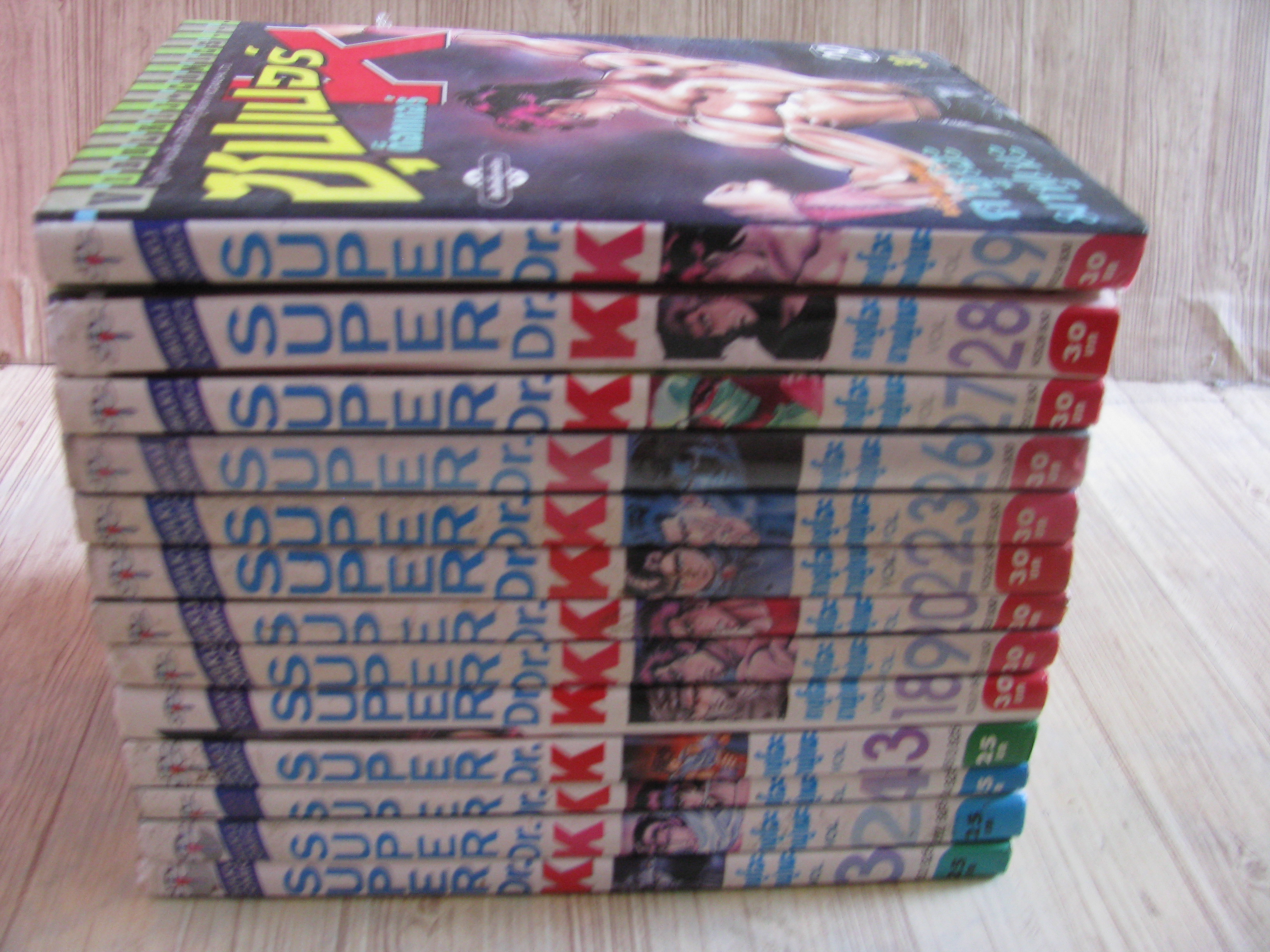 ซูปเปอร์ด็อกเตอร์ K ชุด เล่ม 2,3,4,13,18,19,20,22,23,26,27,28,29 (44 เล่มจบ). คาขูโอะ มาฟูเนะ เขียน (สภาพสะสม) (ไม่ขายแยกเล่มค่ะ)