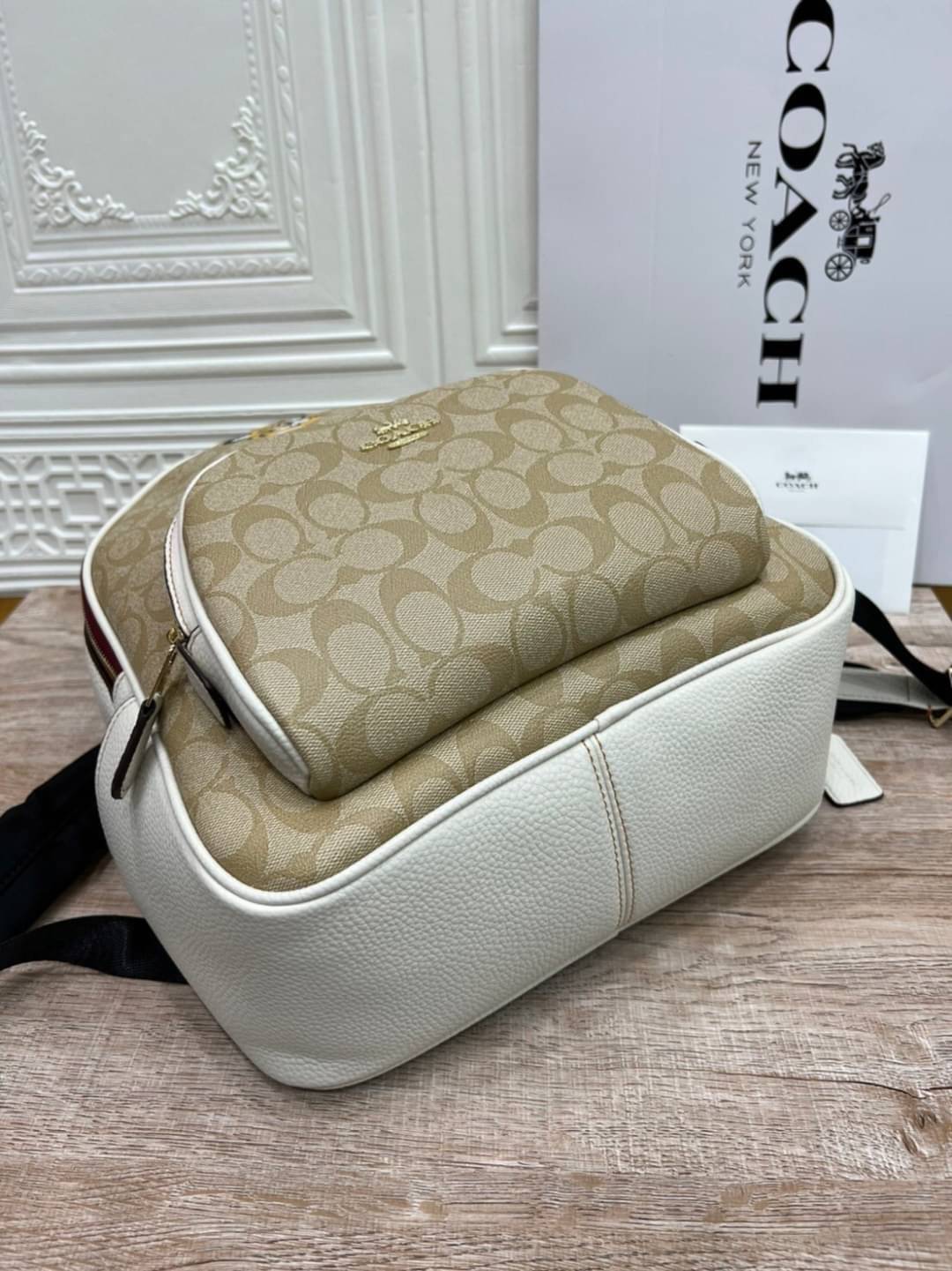 COACH Court Backpack In Signature Canvas With Tiger พร้อมส่งที่ไทย