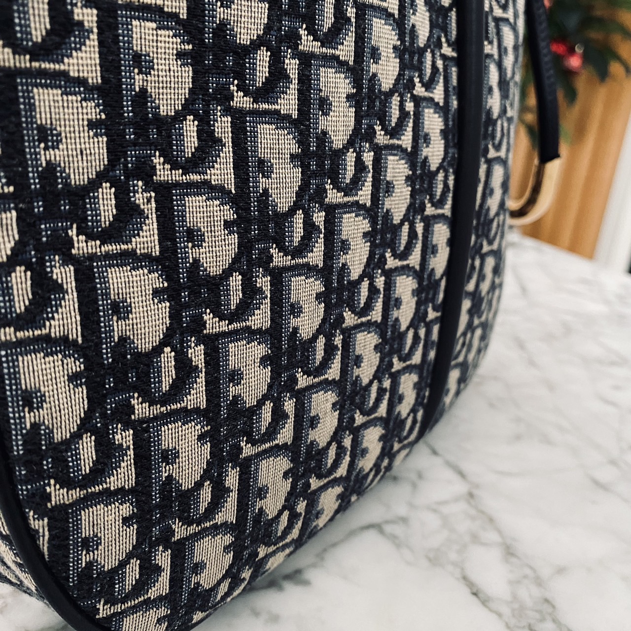 Medium Dior Nolita Bag Blue Dior Oblique Jacquard กระเป๋าสะพายทรงโท้ทรุ่นใหม่ New for Fall 2024 งานผ้าทอลายแบรนด์อย่างปราณีต สวยหรูเป็นเอกลักษณ์ตามแบบฉบับแบรนด์