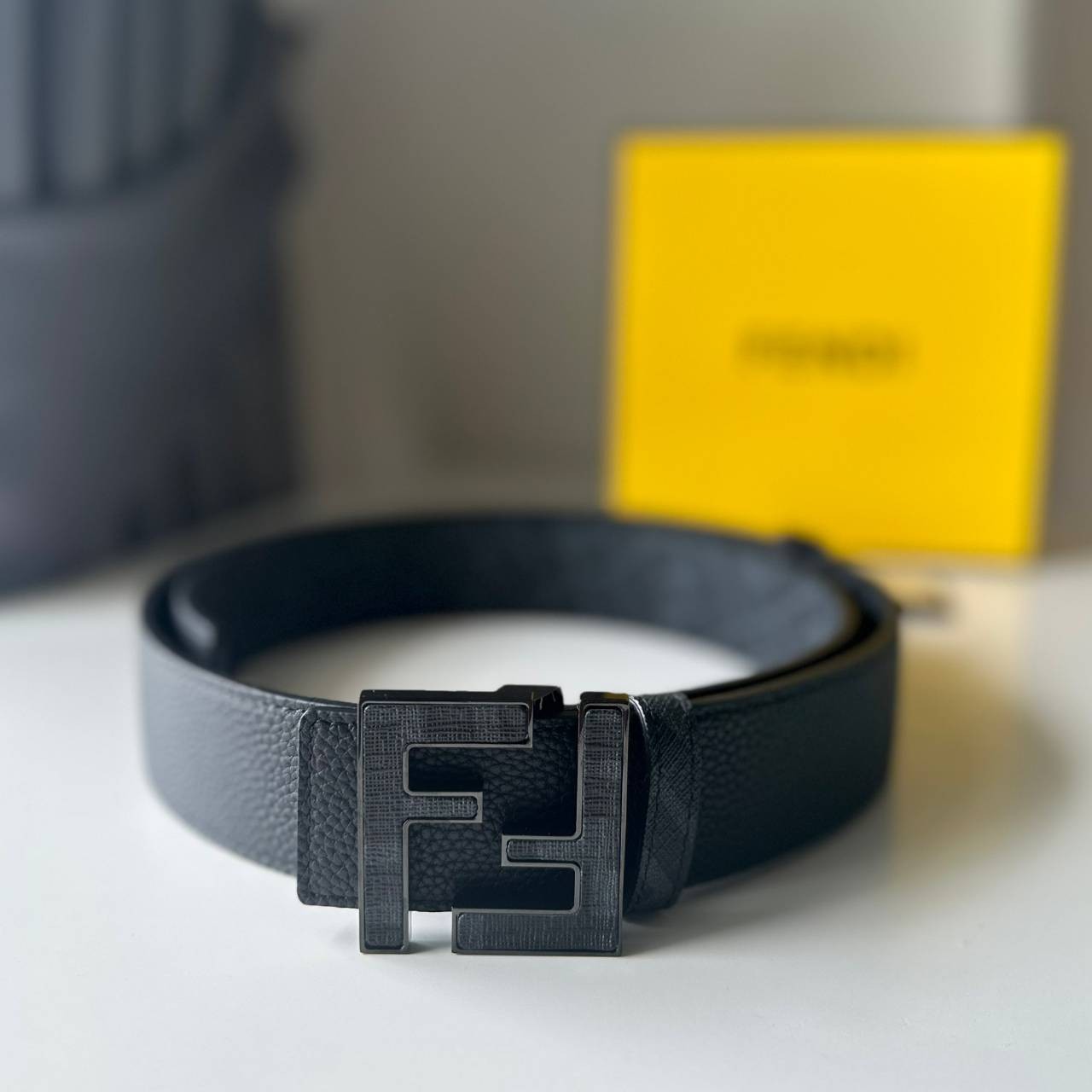 FENDI Belt Black leather belt / FF Belt เกรดออริจินอล สลับแท้ ดีไซน์เรียบหรูเข้ากับทุกลุค ภาพถ่ายจากงานขายจริง ใช้งานต่างประเทศได้ มาพร้อมกล่อง ห้ามพลาดค่ะ!
