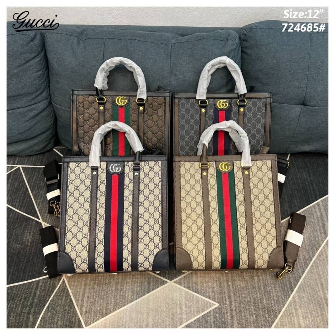 GUCCI Ophidia medium tote bag / GUCCI Tote Bag กระเป๋าทรงโท้ท รูปทรงสวย ที่จับโค้งมนสามารถถือหรือสะพายครอสบอดี้ได้ ภายในโล่งกว้าง จุของได้เยอะ พร้อมสายสะพายข้าง ถอด-ปรับระดับได้ ใช้ได้ทั้งชายหญิง