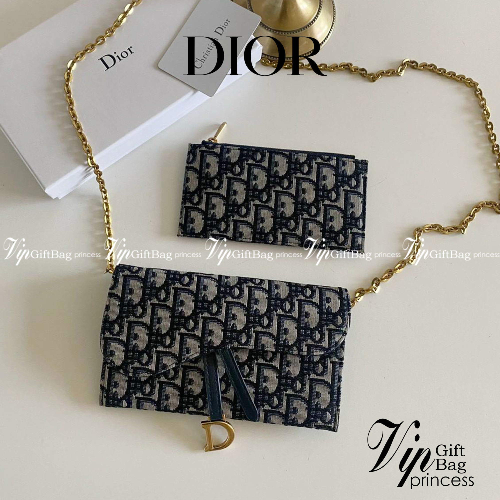 หนังแท้ DIOR SADDLE WALLET ON CHAIN Blue Dior Oblique Jacquard พร้อมส่งที่ไทย งานหนังแท้และผ้าแจ็คการ์ด เกรดเทพออริจินอล ภาพสินค้าถ่ายจากงานขายจริง ใช้งานต่างประเทศได้