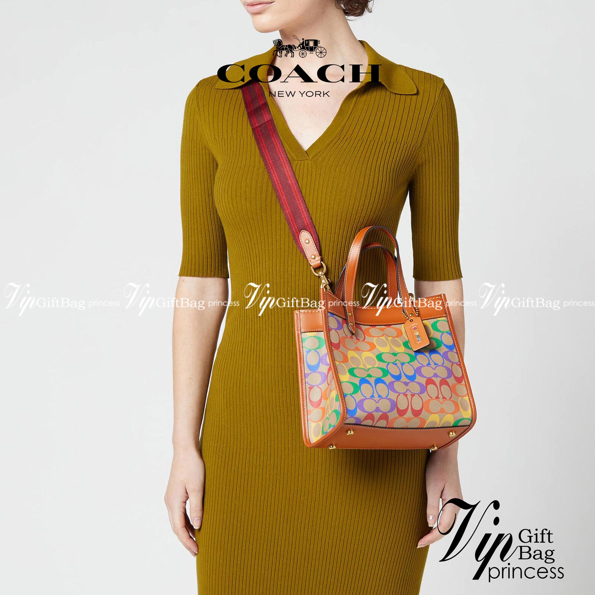 COACH Field Tote 22 In Rainbow Signature Canvas C5142 พร้อมส่งที่ไทย